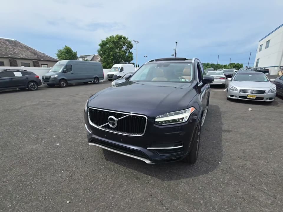 2016 Volvo XC90 T6 Momentum AWD