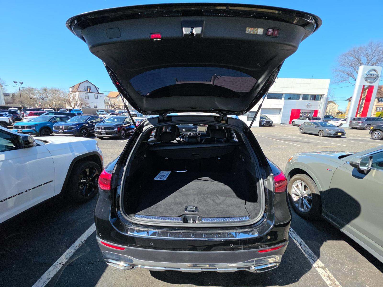 2023 Mercedes-Benz GLC GLC 300 AWD