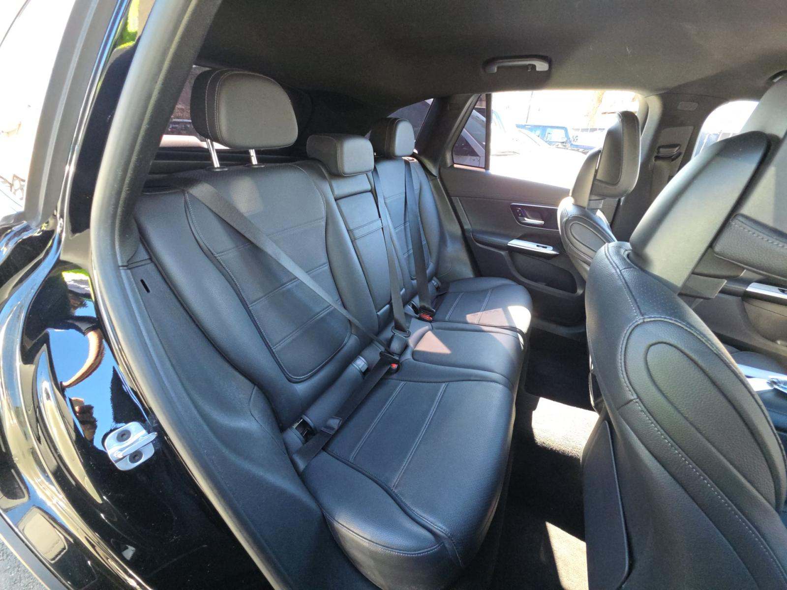 2023 Mercedes-Benz GLC GLC 300 AWD