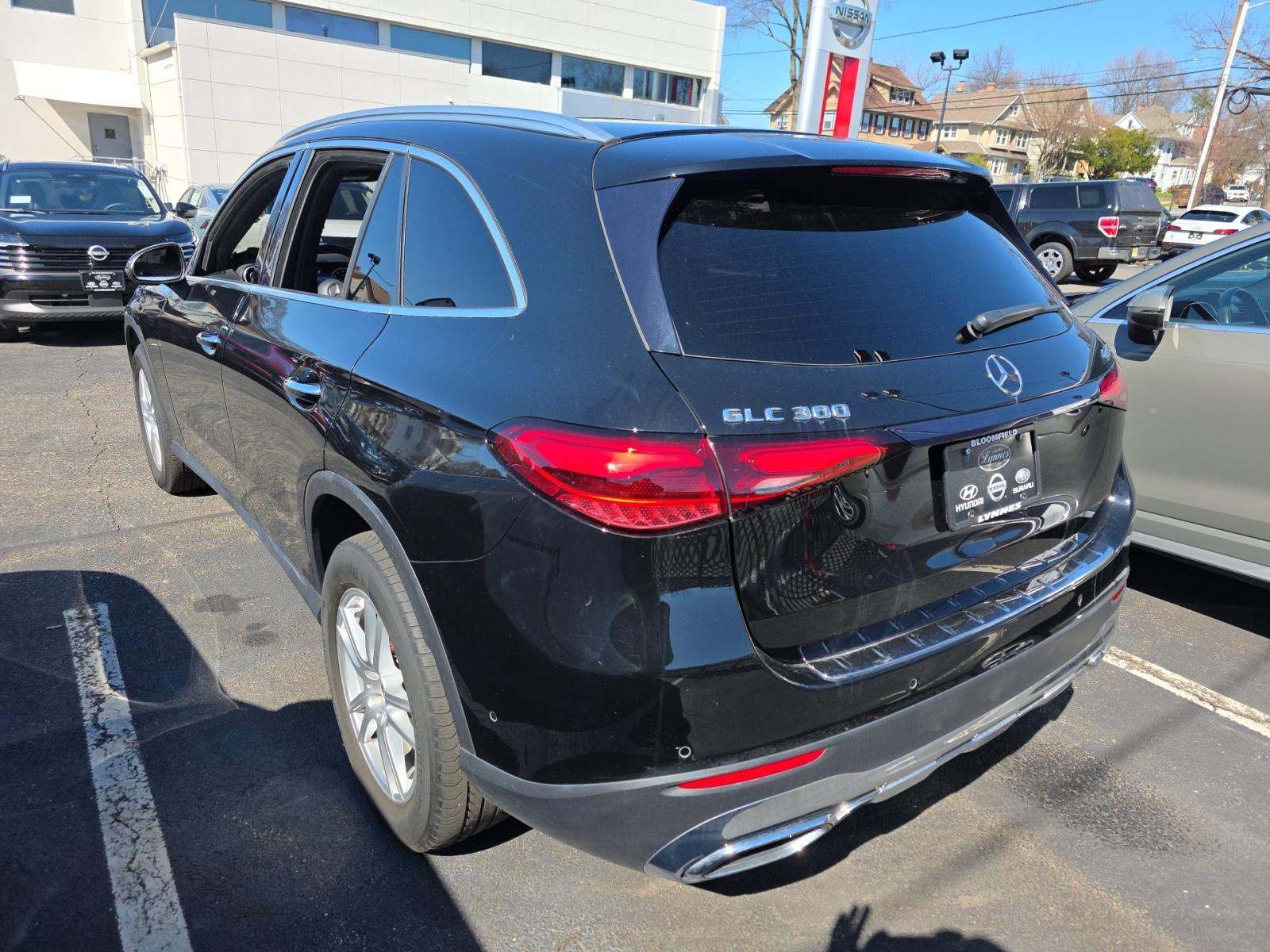 2023 Mercedes-Benz GLC GLC 300 AWD