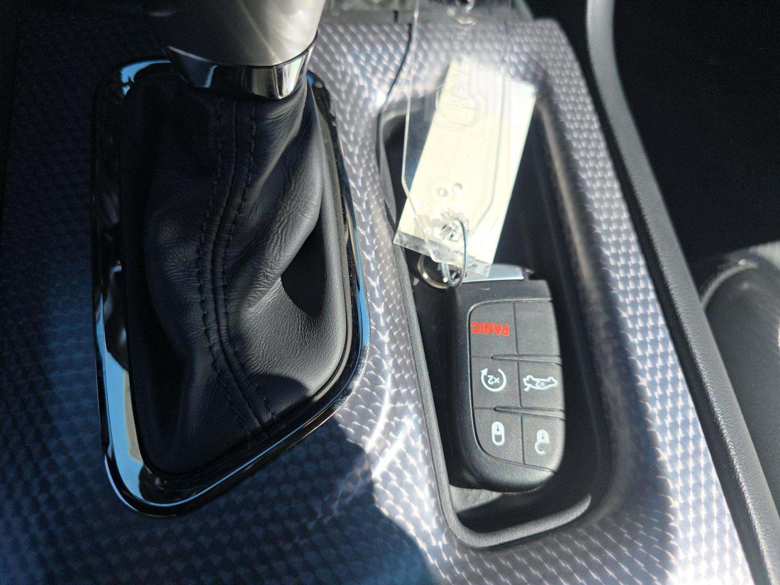 DODGE CHALLENGER - 8