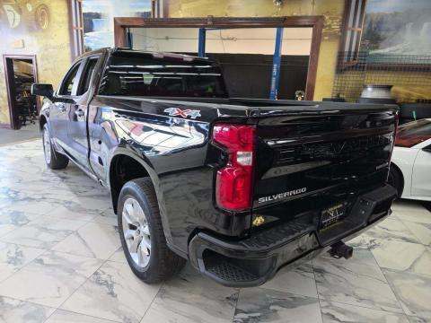 CHEVROLET CUSTOM - 2