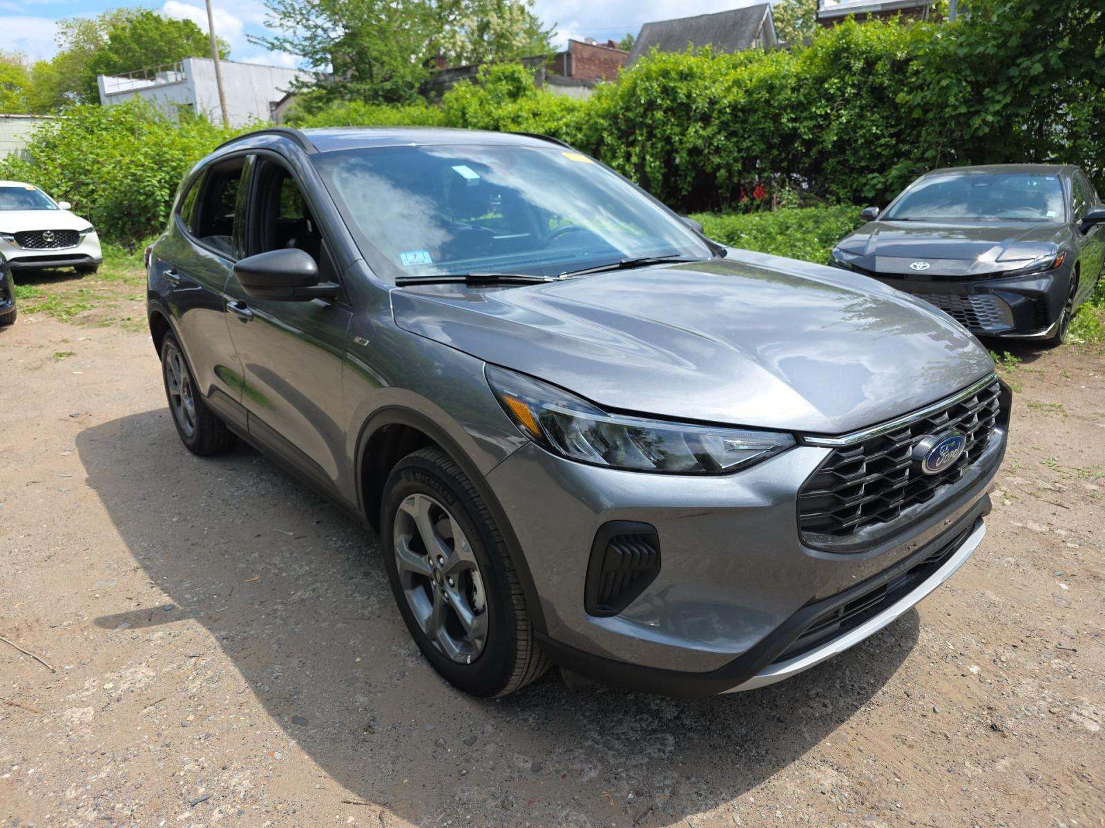 FORD ESCAPE - 4