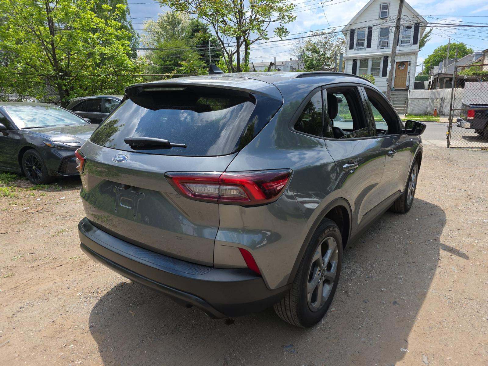 FORD ESCAPE - 3
