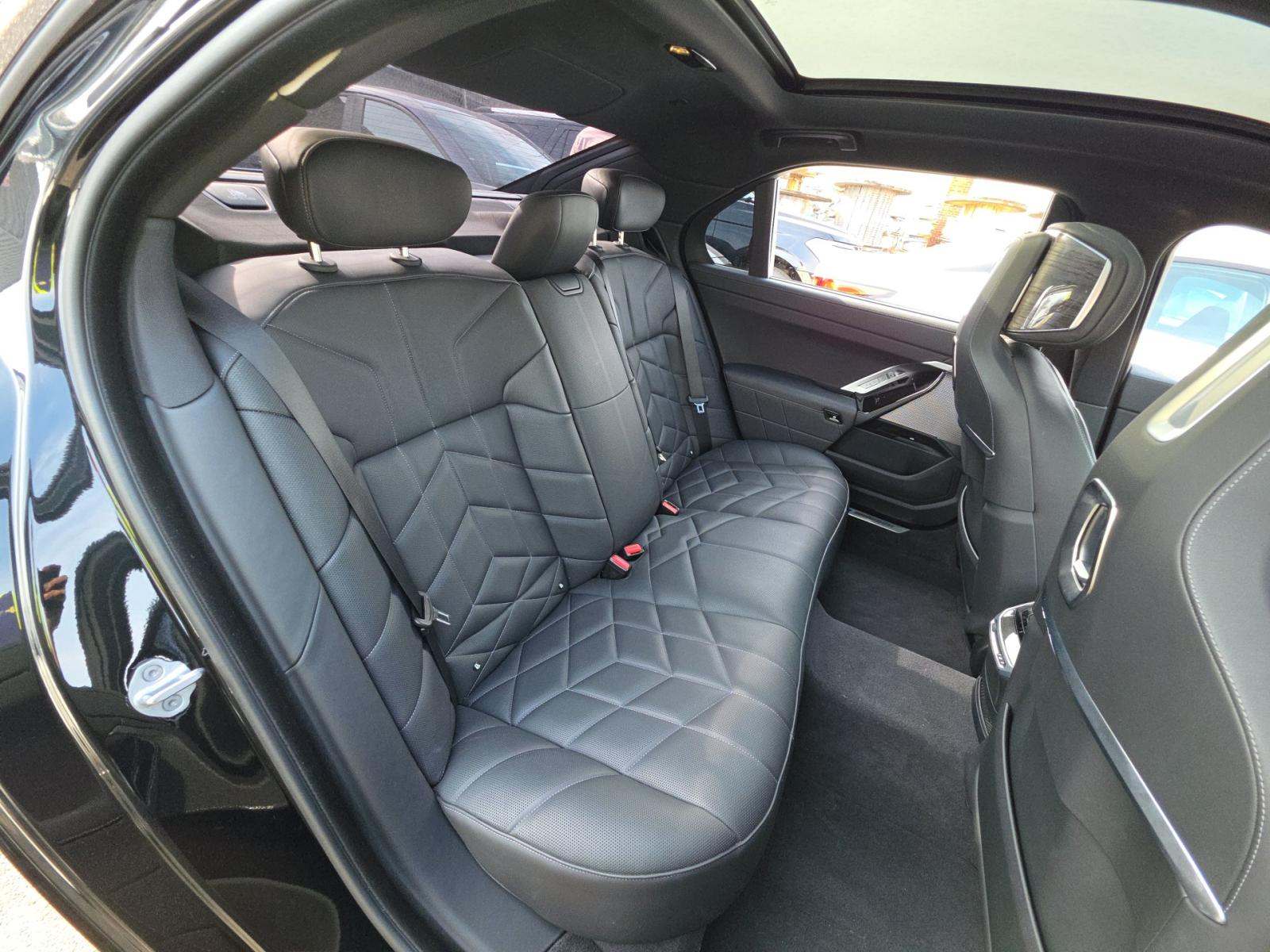 2024 BMW 7 Series 740i xDrive AWD