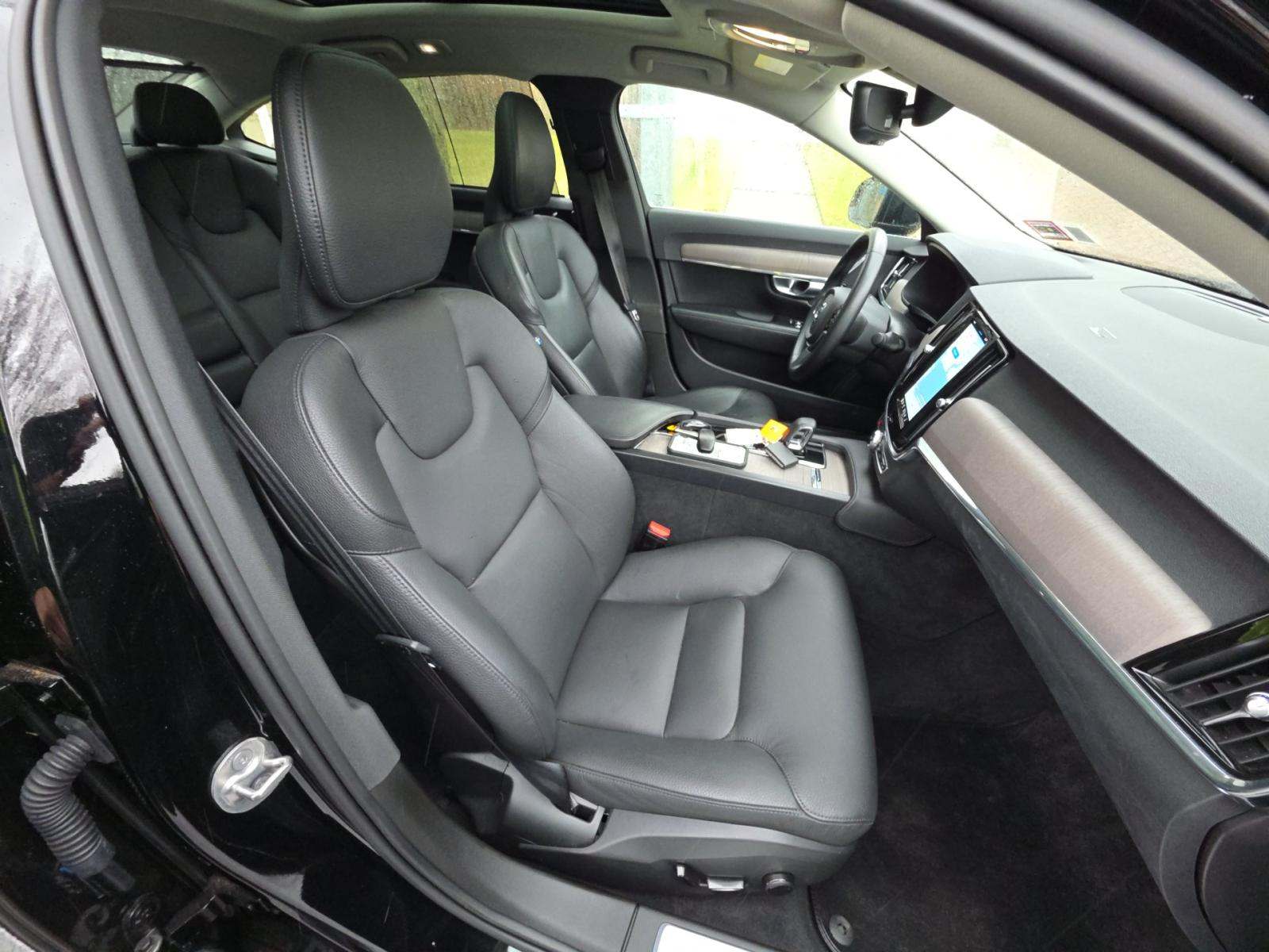 2023 Volvo S90 B6 Plus AWD