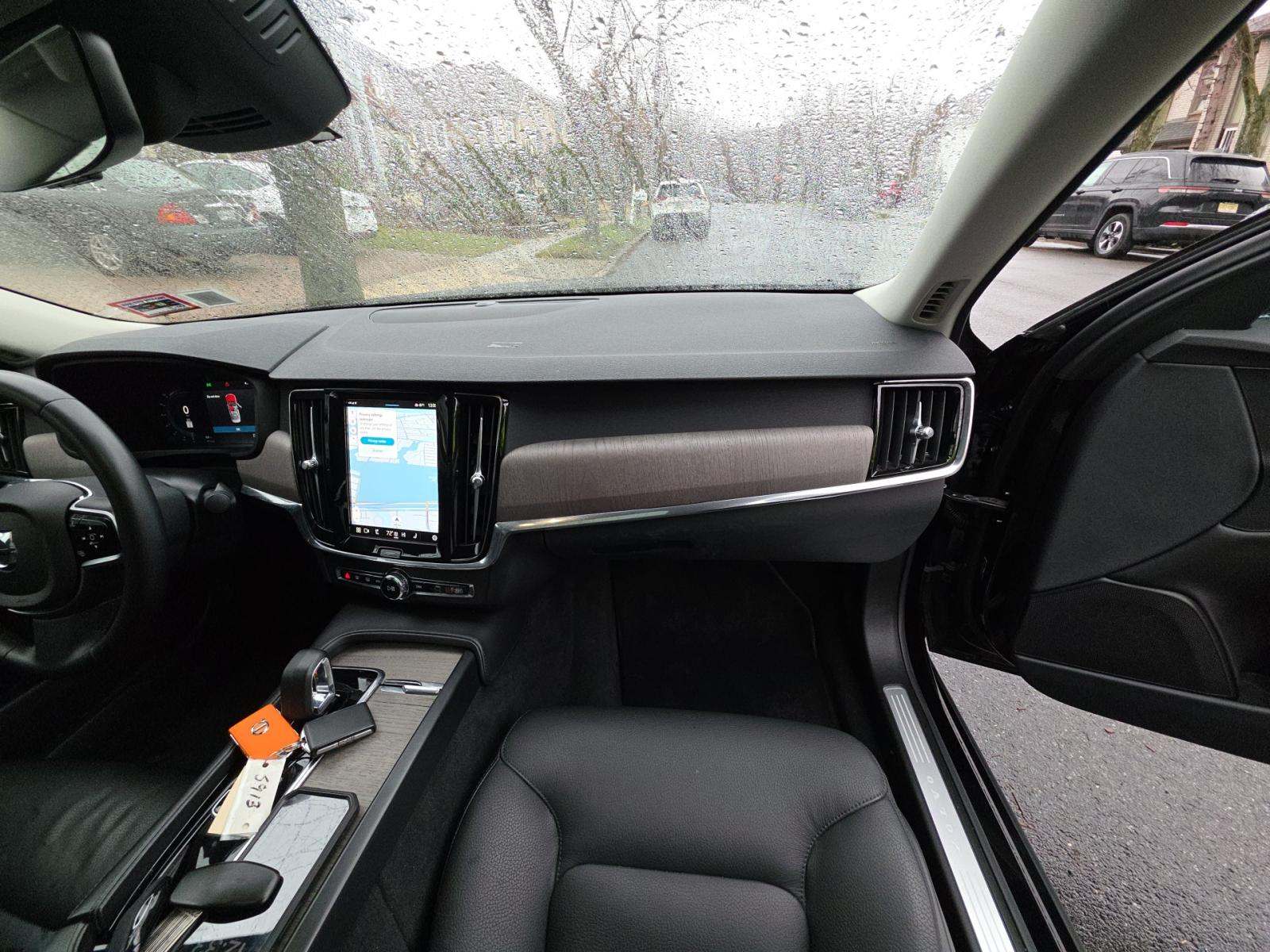 2023 Volvo S90 B6 Plus AWD
