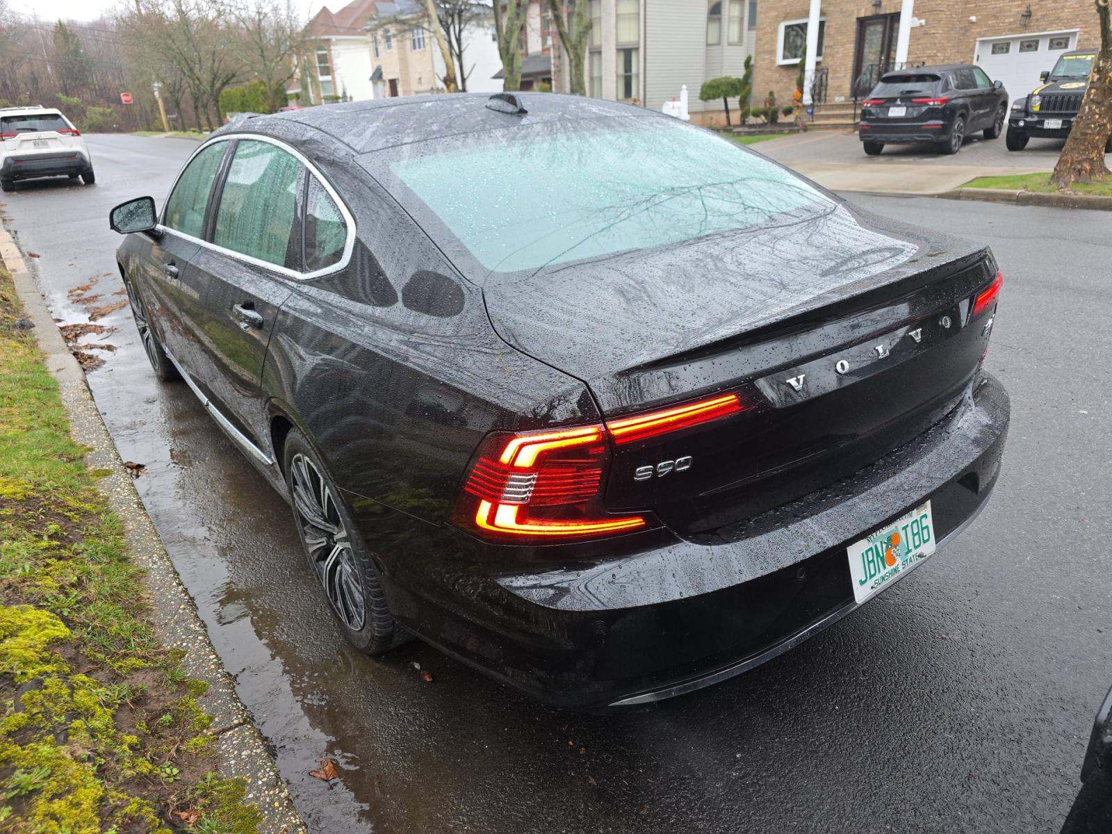 2023 Volvo S90 B6 Plus AWD