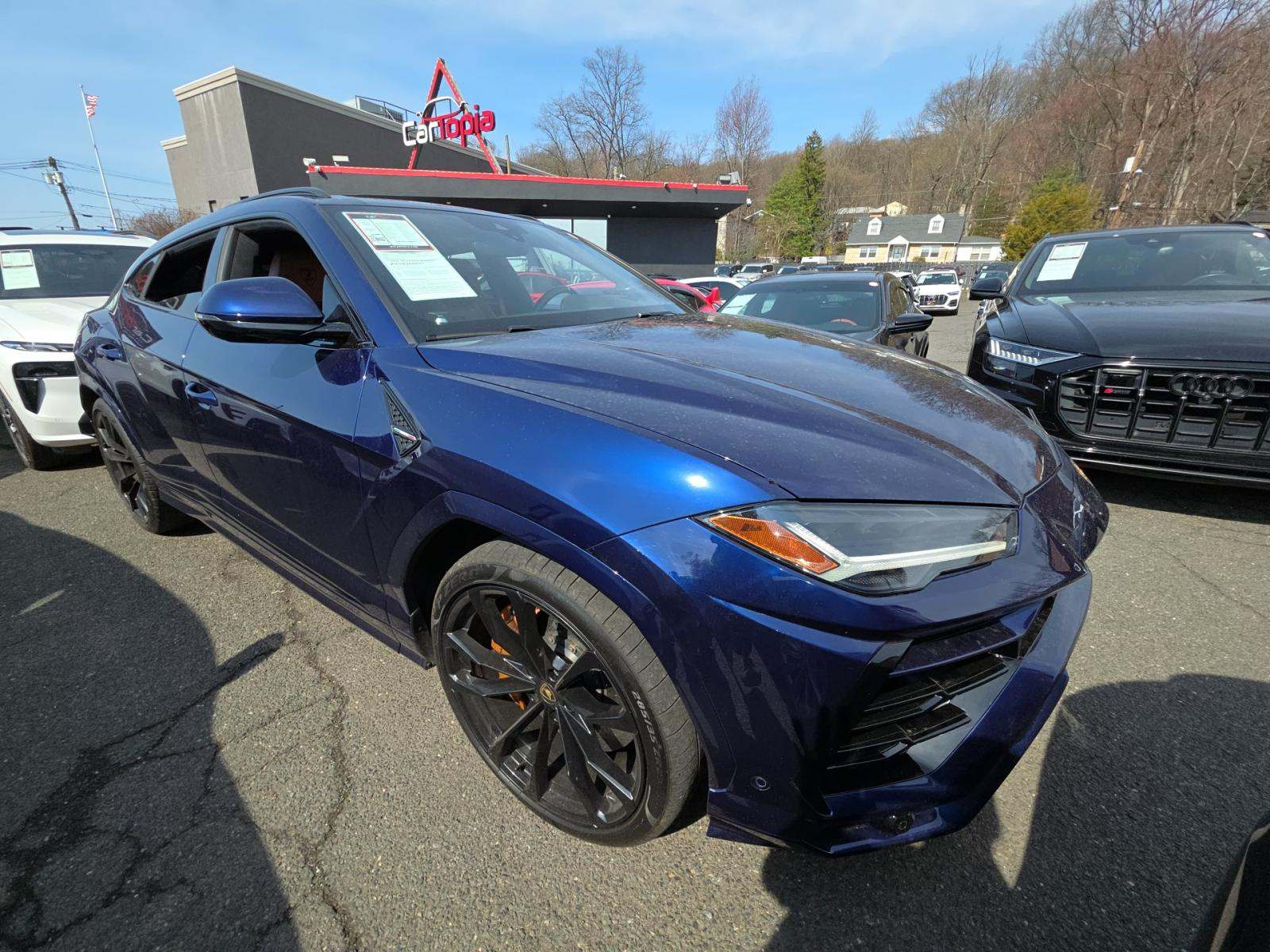 2019 Lamborghini Urus Base AWD