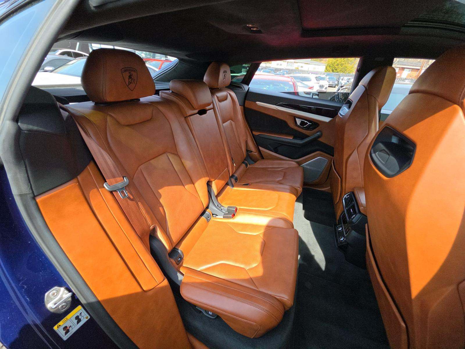 2019 Lamborghini Urus Base AWD