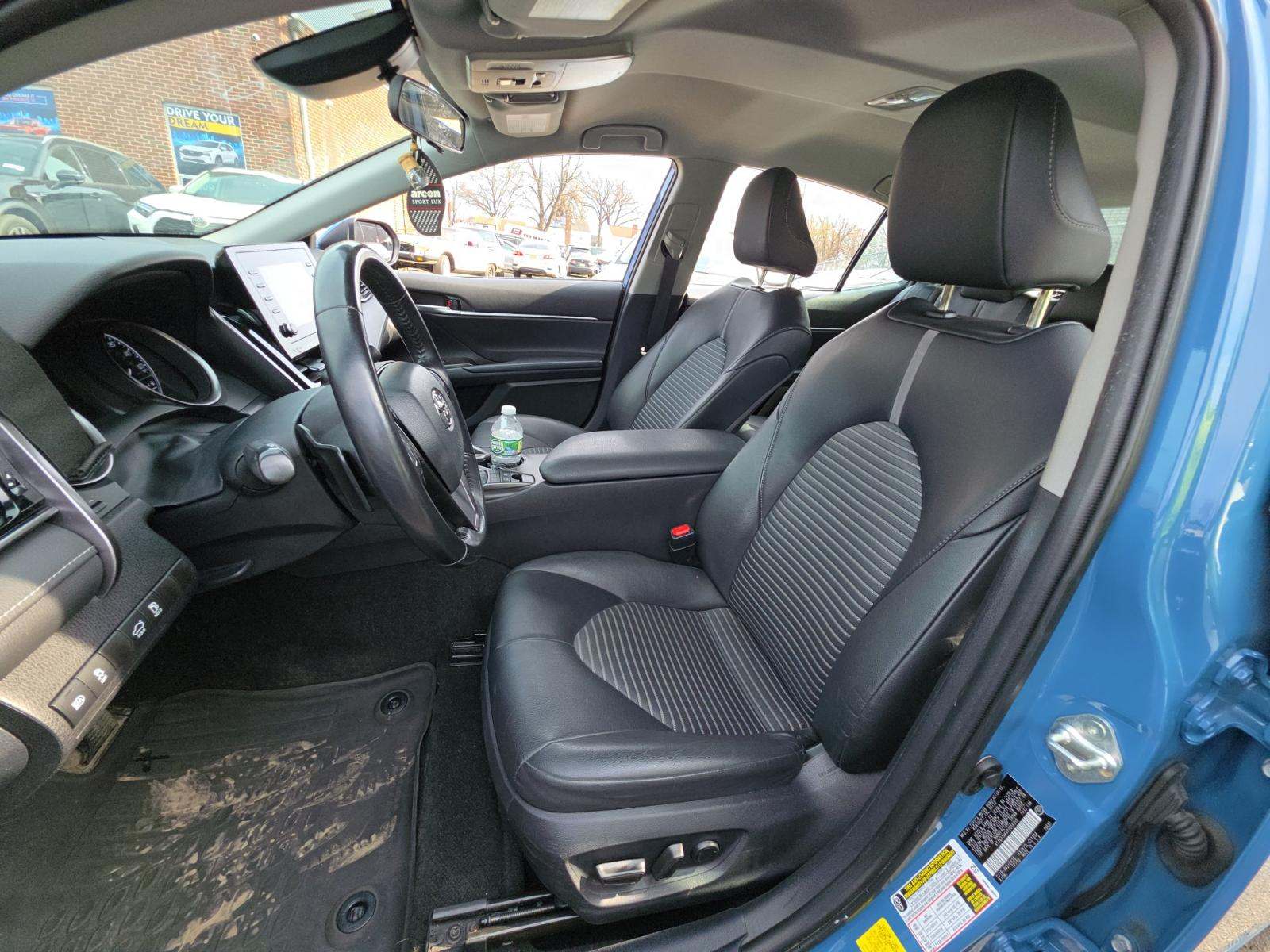 2023 Toyota Camry Hybrid SE FWD