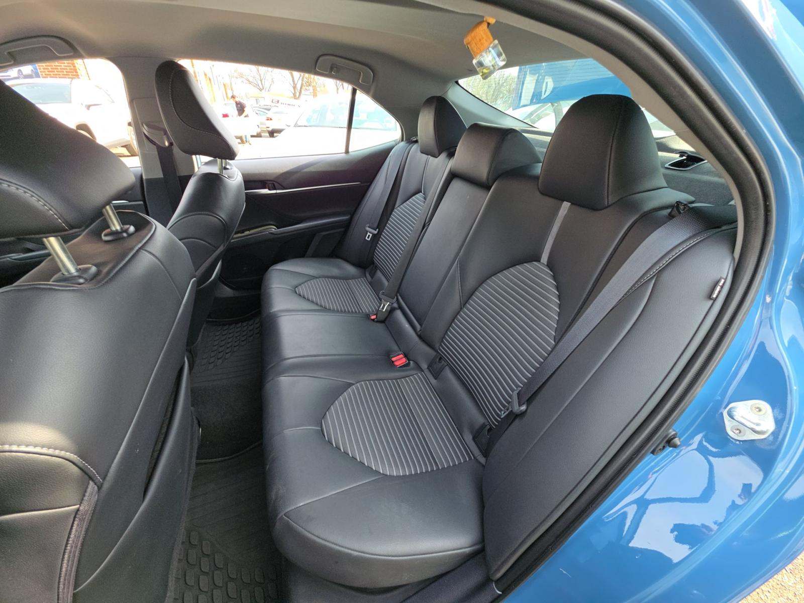 2023 Toyota Camry Hybrid SE FWD