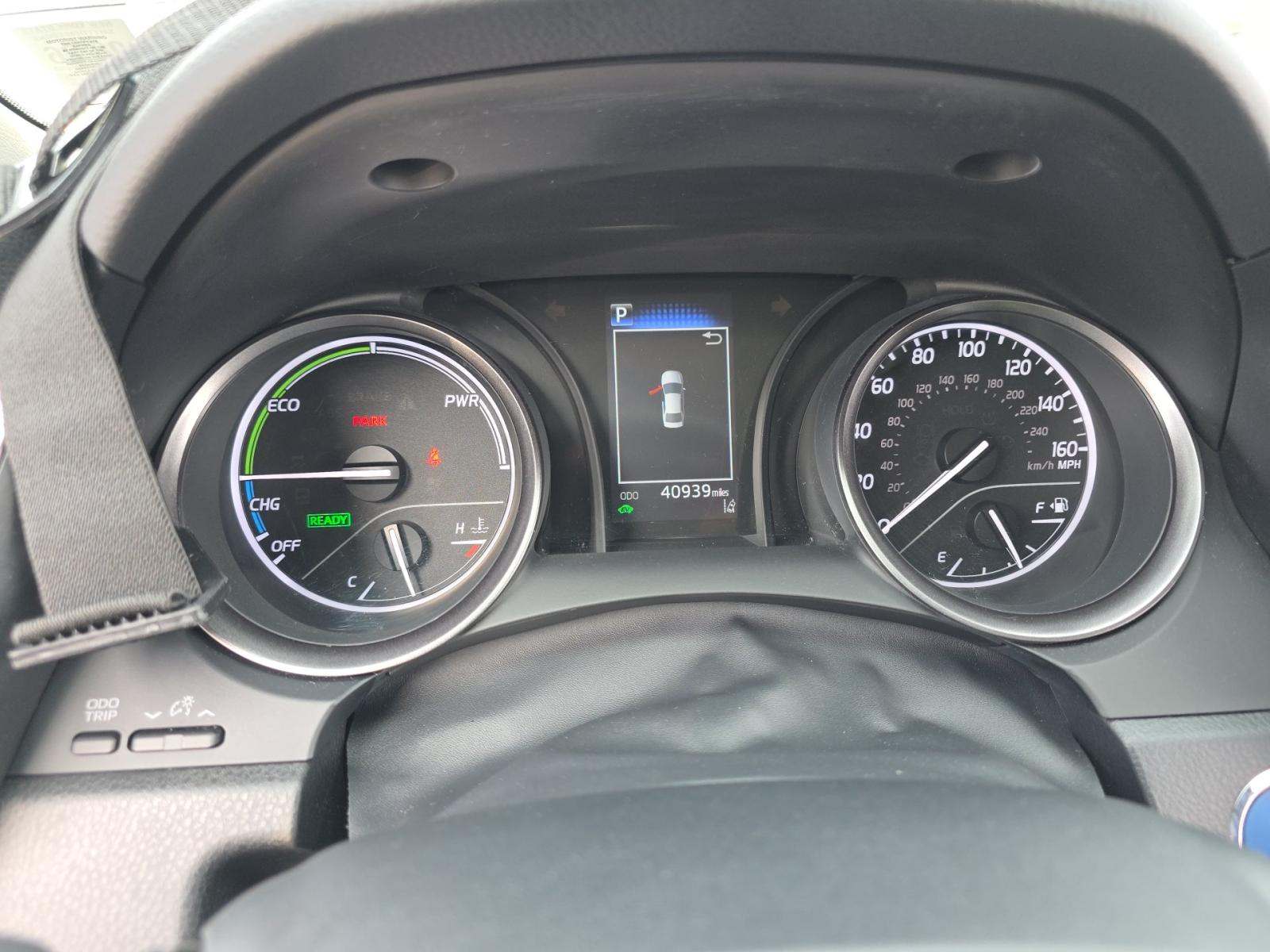 2023 Toyota Camry Hybrid SE FWD