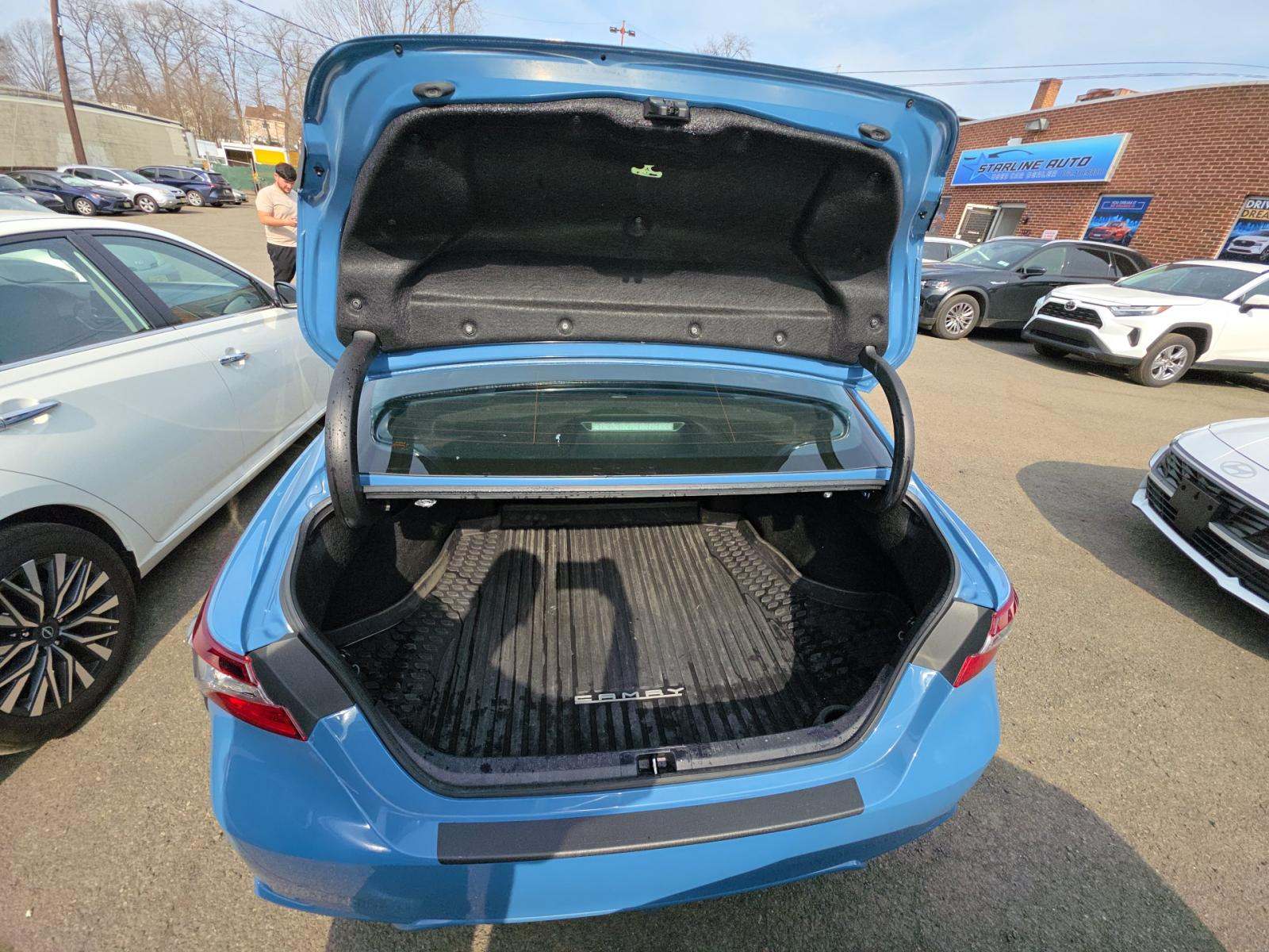 2023 Toyota Camry Hybrid SE FWD