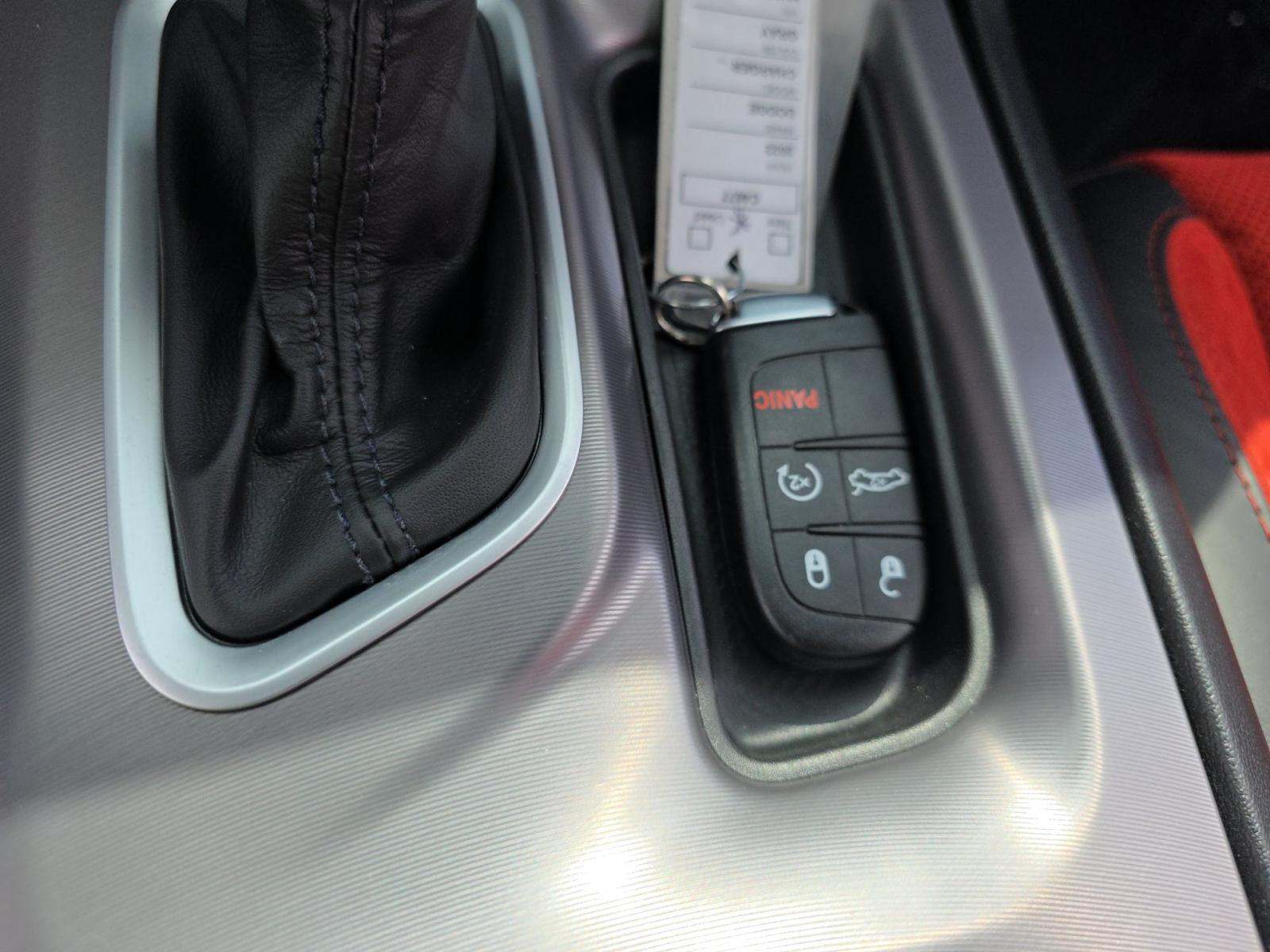 DODGE CHALLENGER - 8