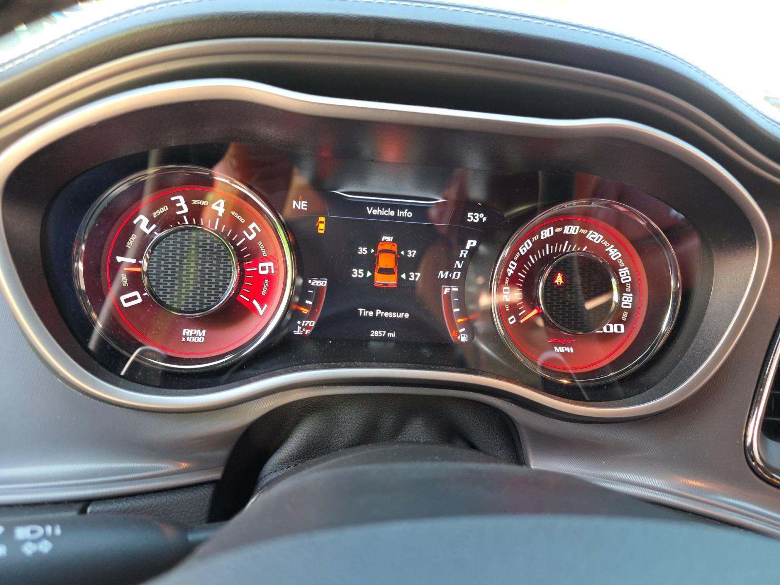 DODGE CHALLENGER - 9