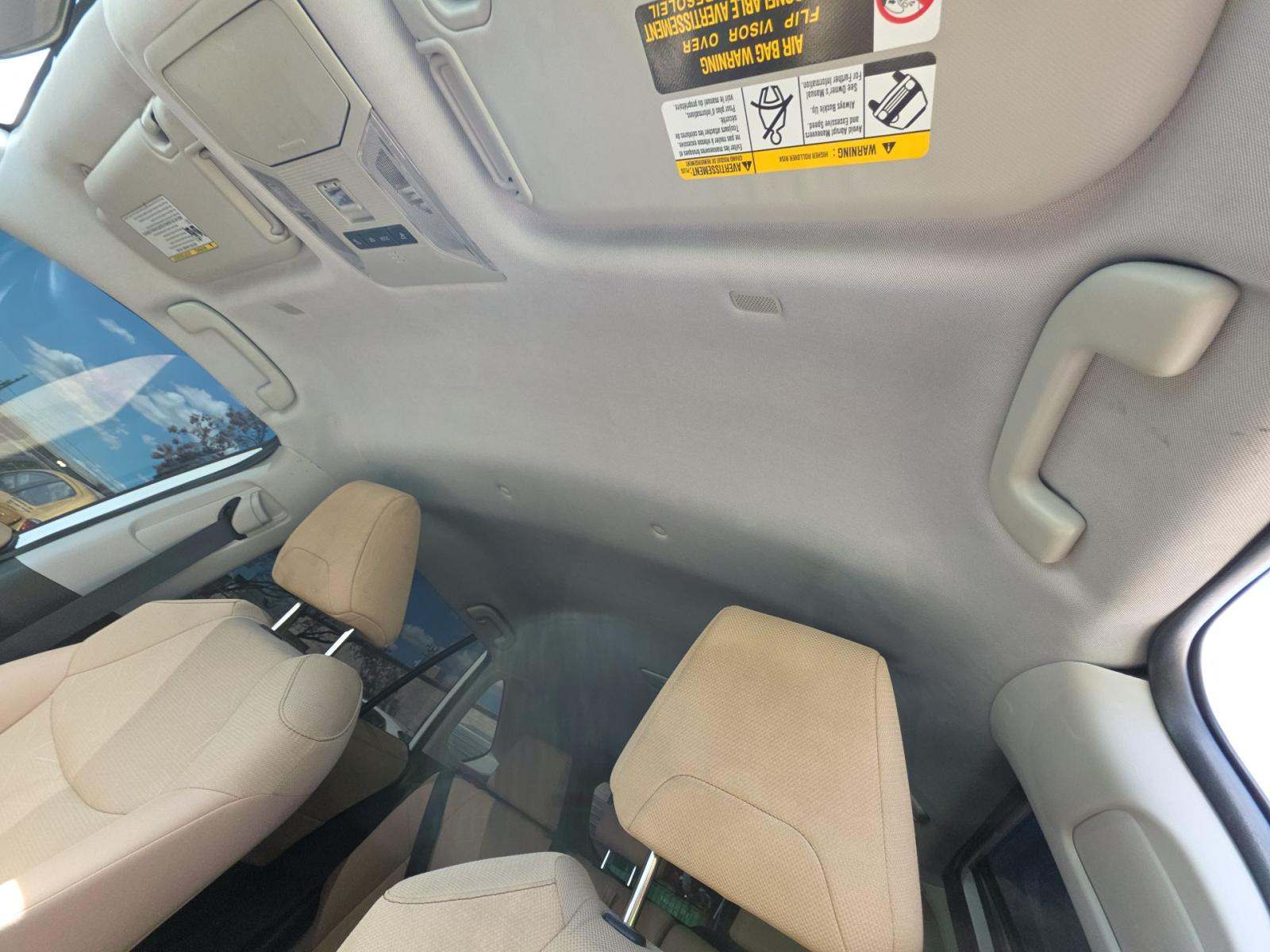 2025 Toyota RAV4 XLE FWD