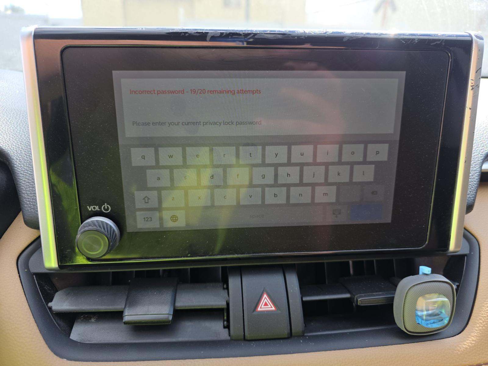 2025 Toyota RAV4 XLE FWD