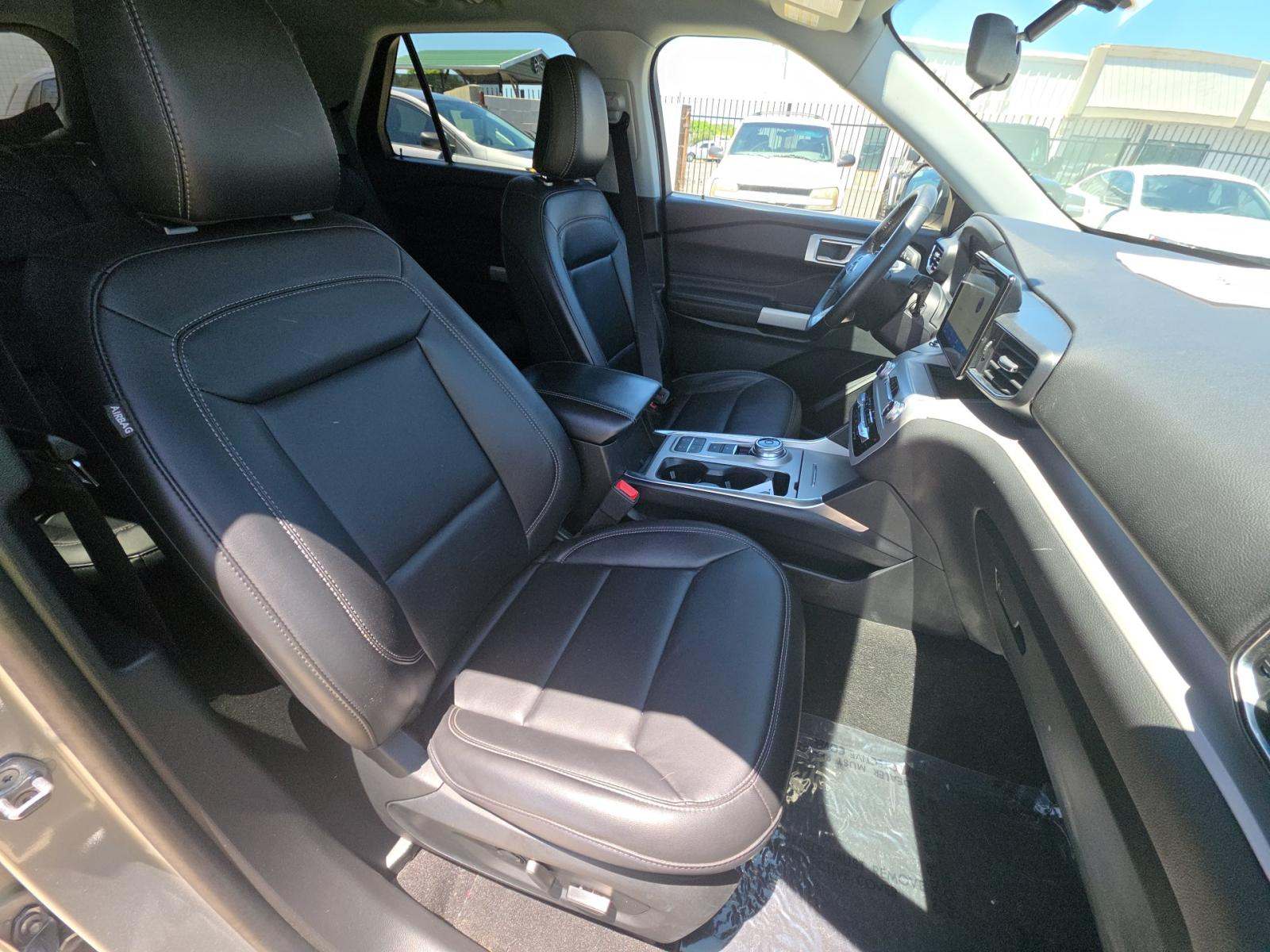 2024 Ford Explorer XLT RWD