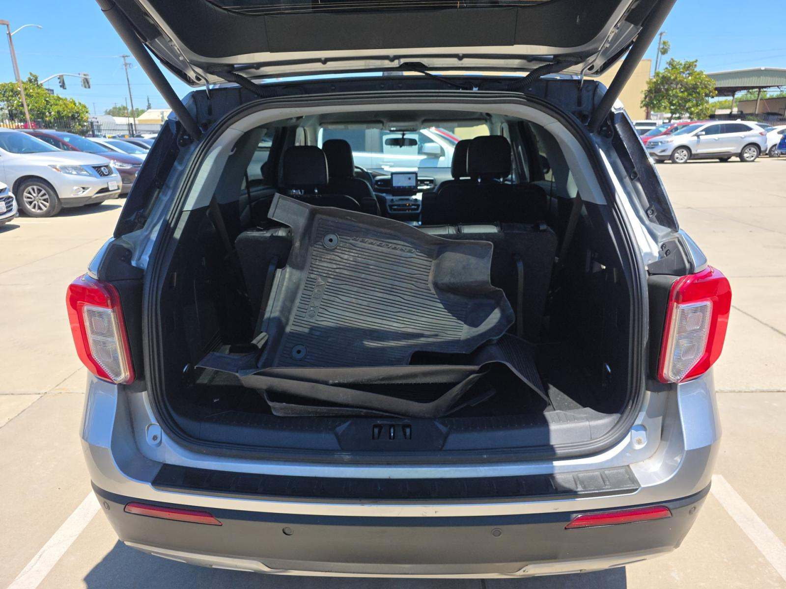 2024 Ford Explorer XLT RWD