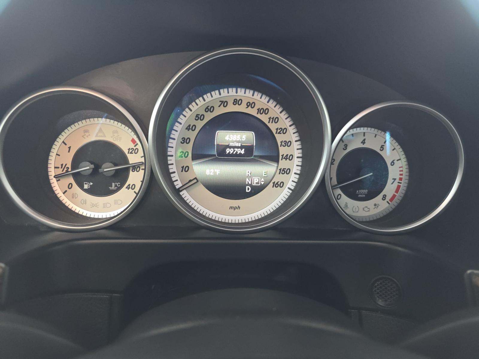 MERCEDES-BENZ E-CLASS - 9