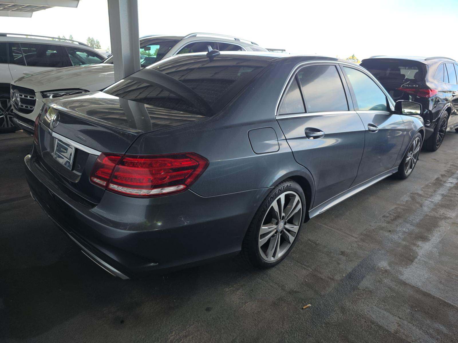 MERCEDES-BENZ E-CLASS - 3