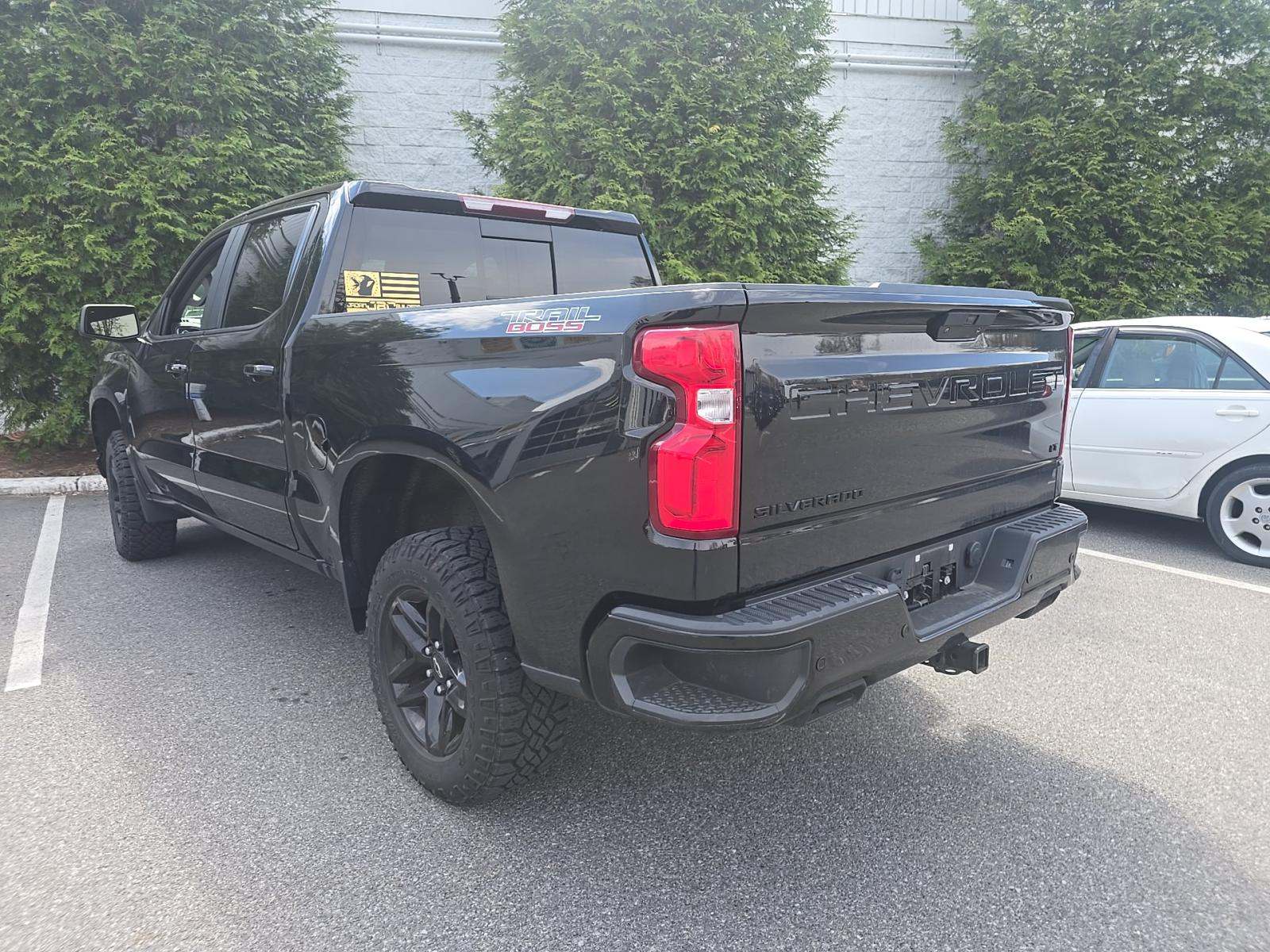 CHEVROLET SILVERADO - 2