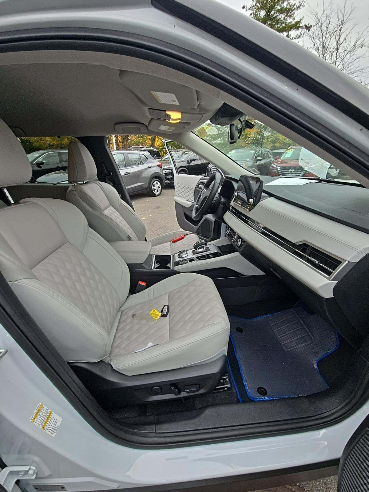 2024 Mitsubishi Outlander PHEV SEL AWD