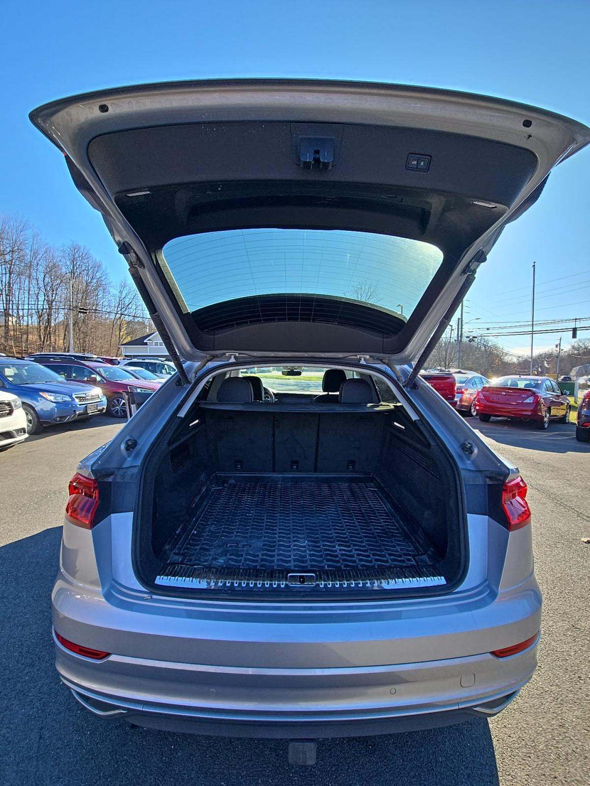 2022 Audi Q8 Premium Plus AWD