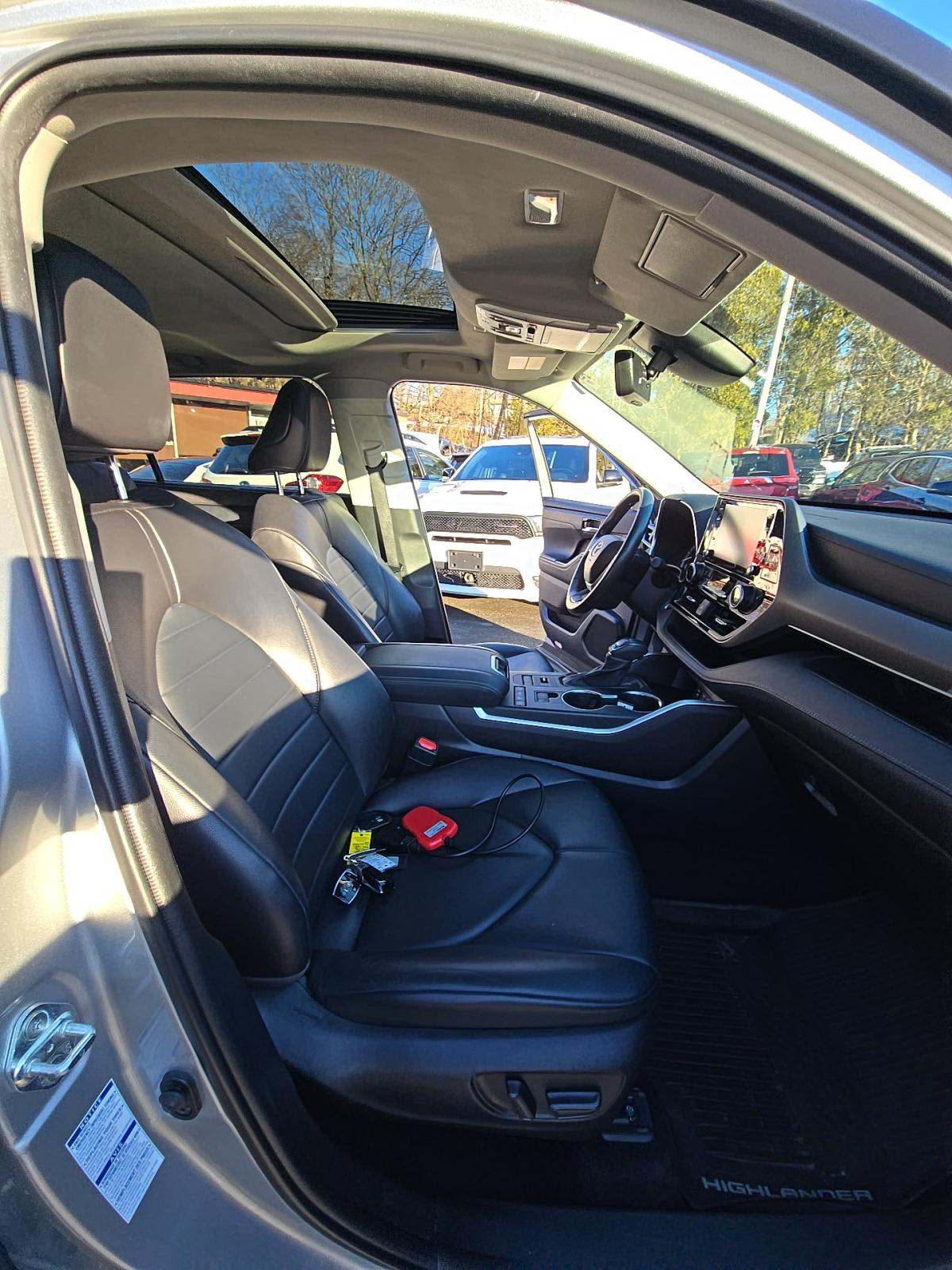 2022 Toyota Highlander XLE AWD