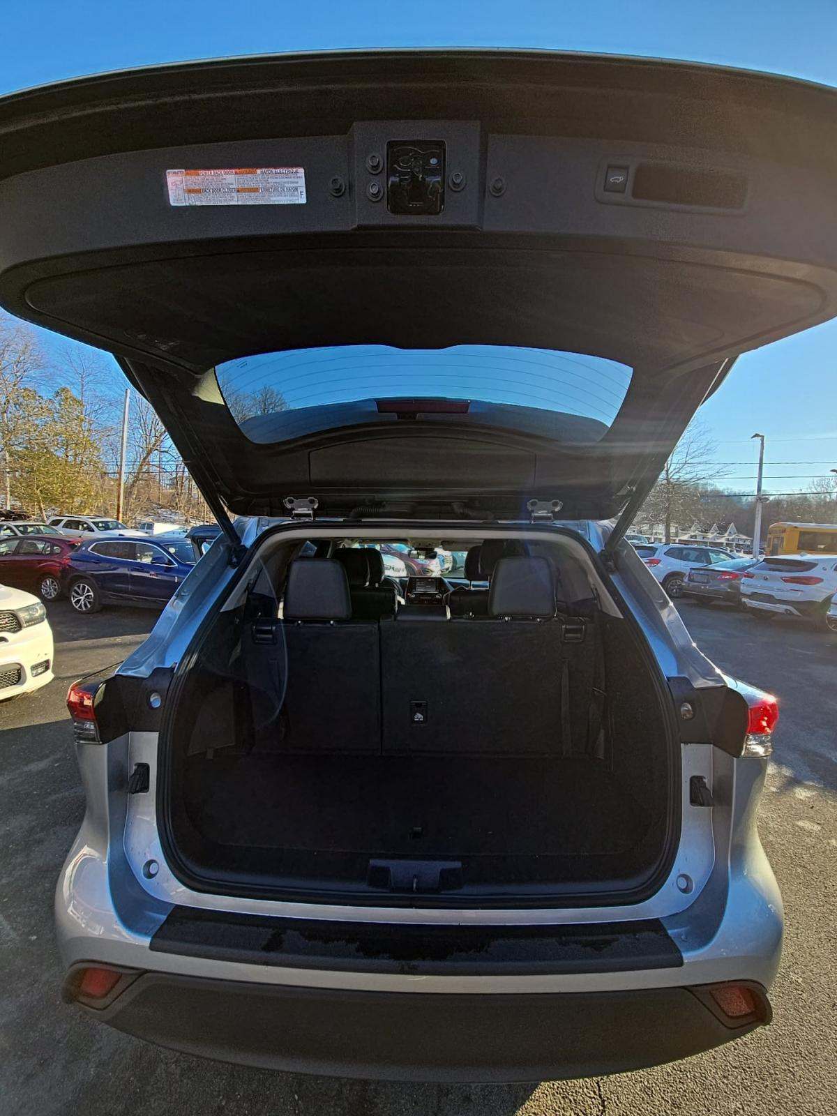 2022 Toyota Highlander XLE AWD