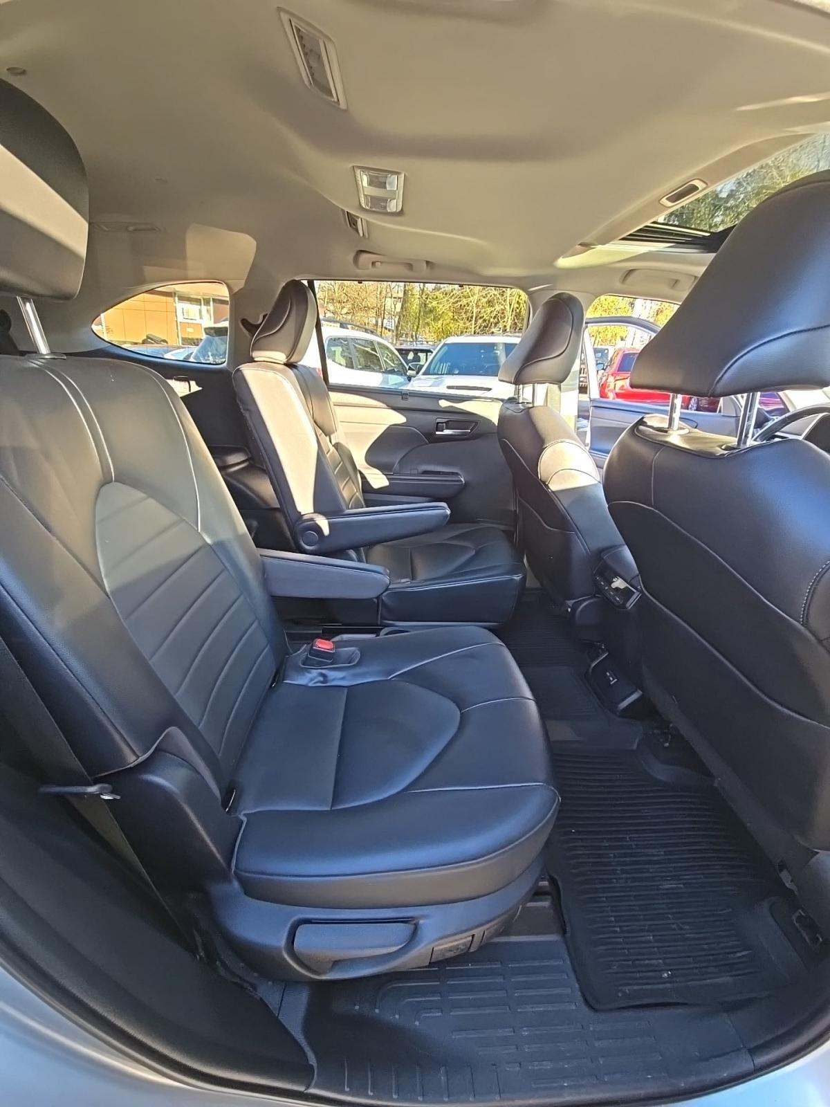 2022 Toyota Highlander XLE AWD