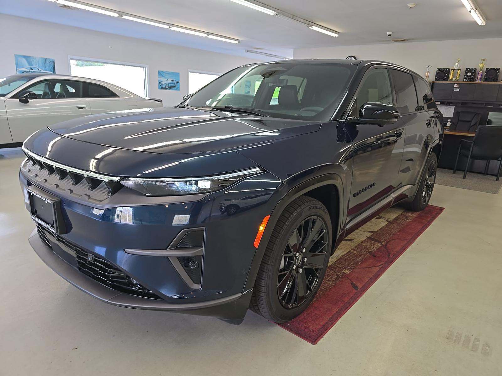 JEEP LAUNCH EDITION - 1