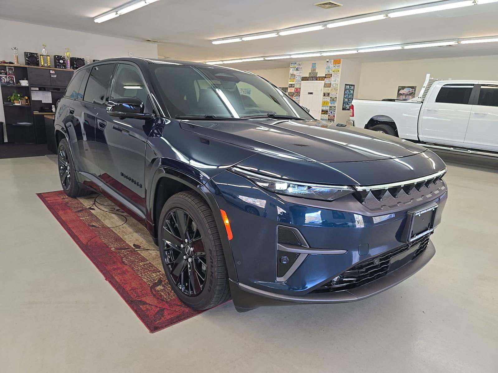 JEEP LAUNCH EDITION - 4