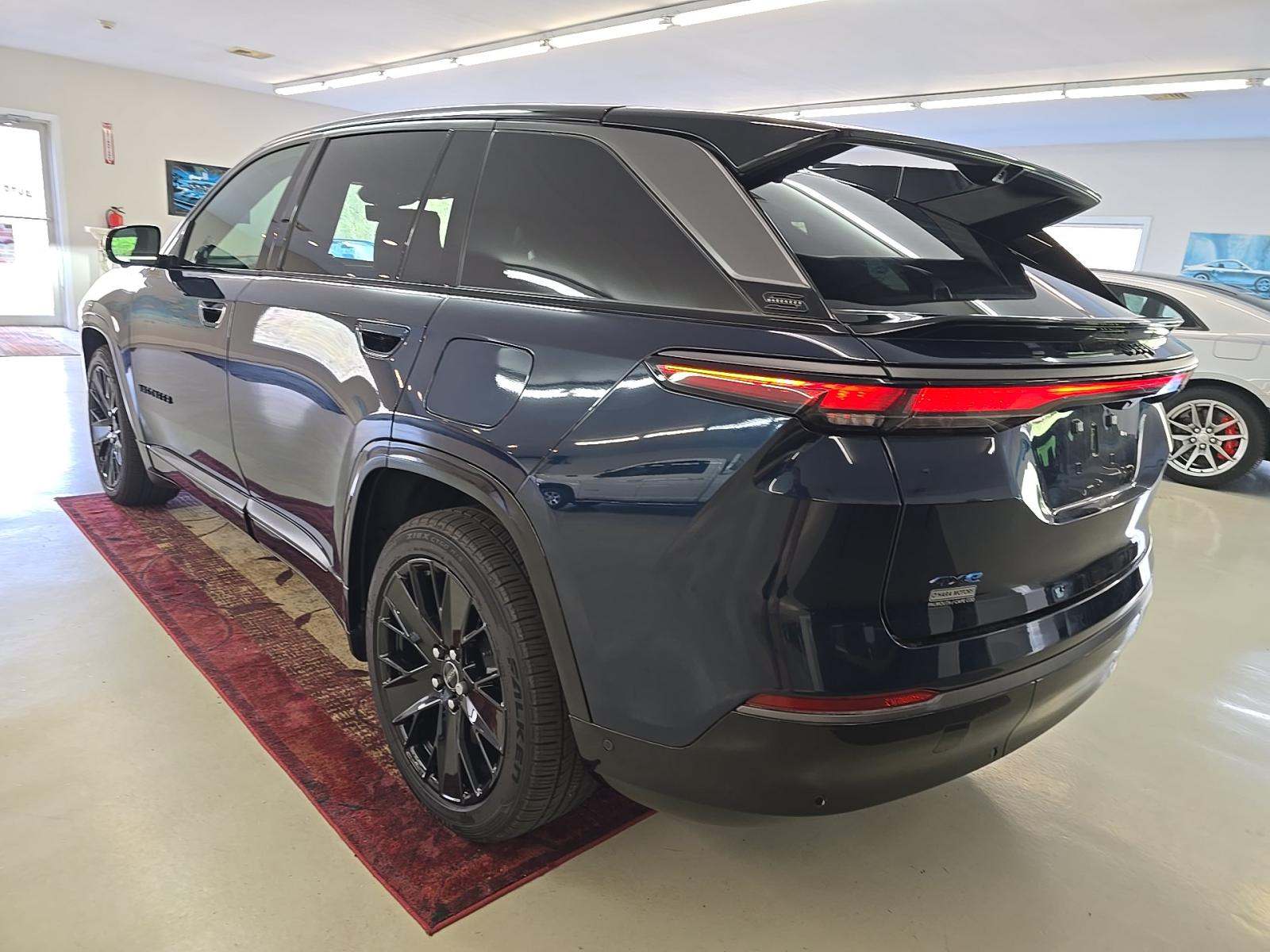 JEEP LAUNCH EDITION - 2