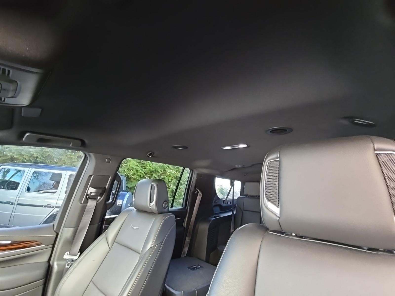 2022 Cadillac Escalade ESV Luxury AWD