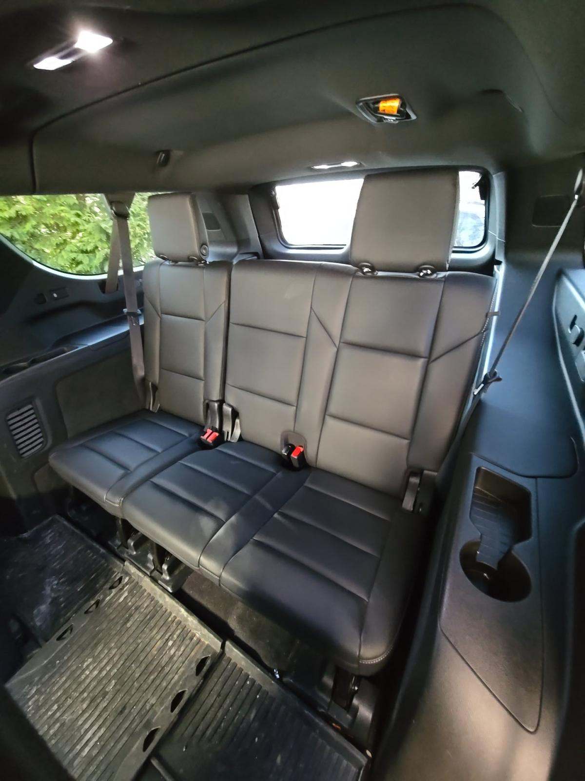 2022 Cadillac Escalade ESV Luxury AWD