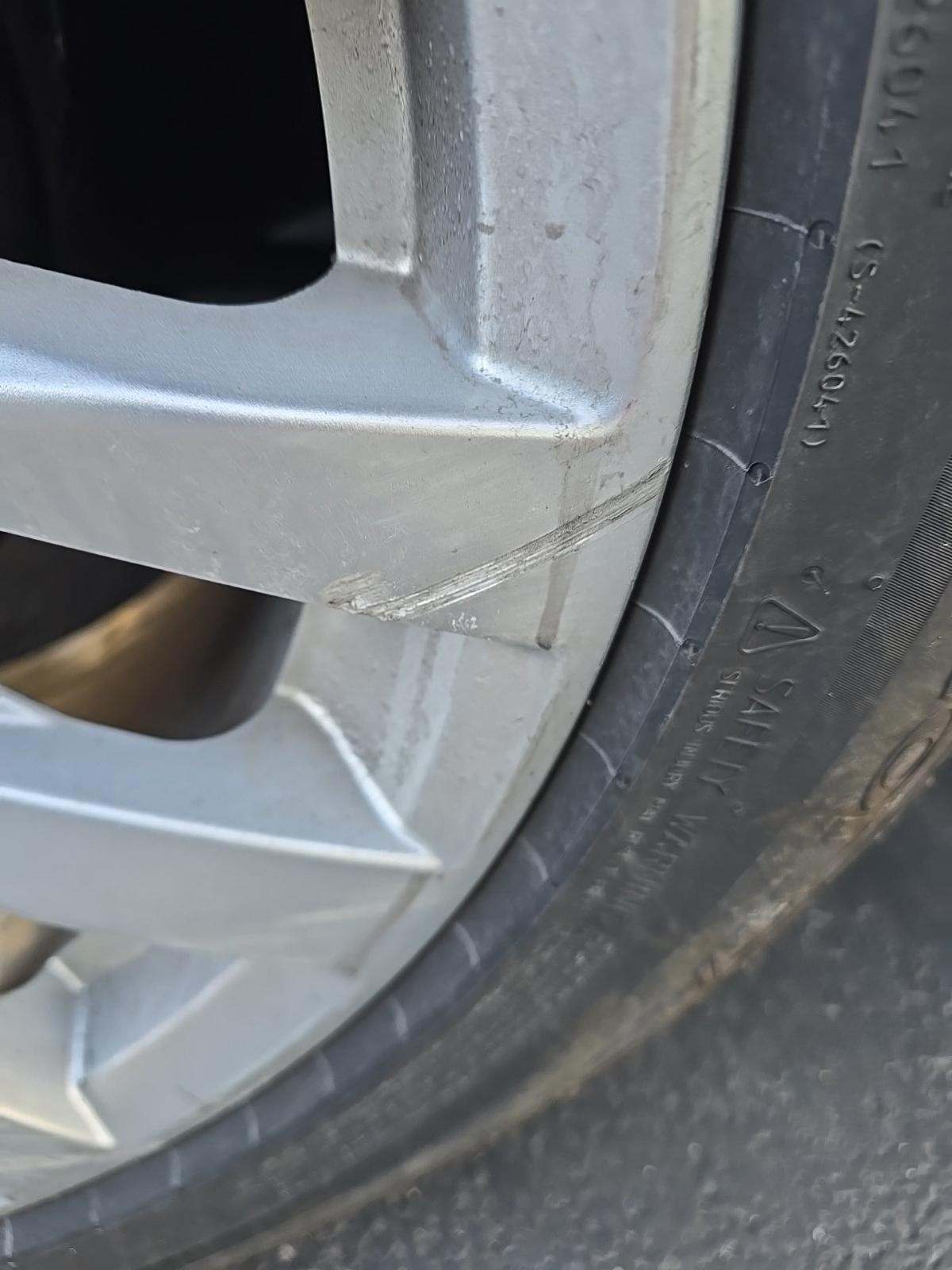 2022 Cadillac Escalade ESV Luxury AWD