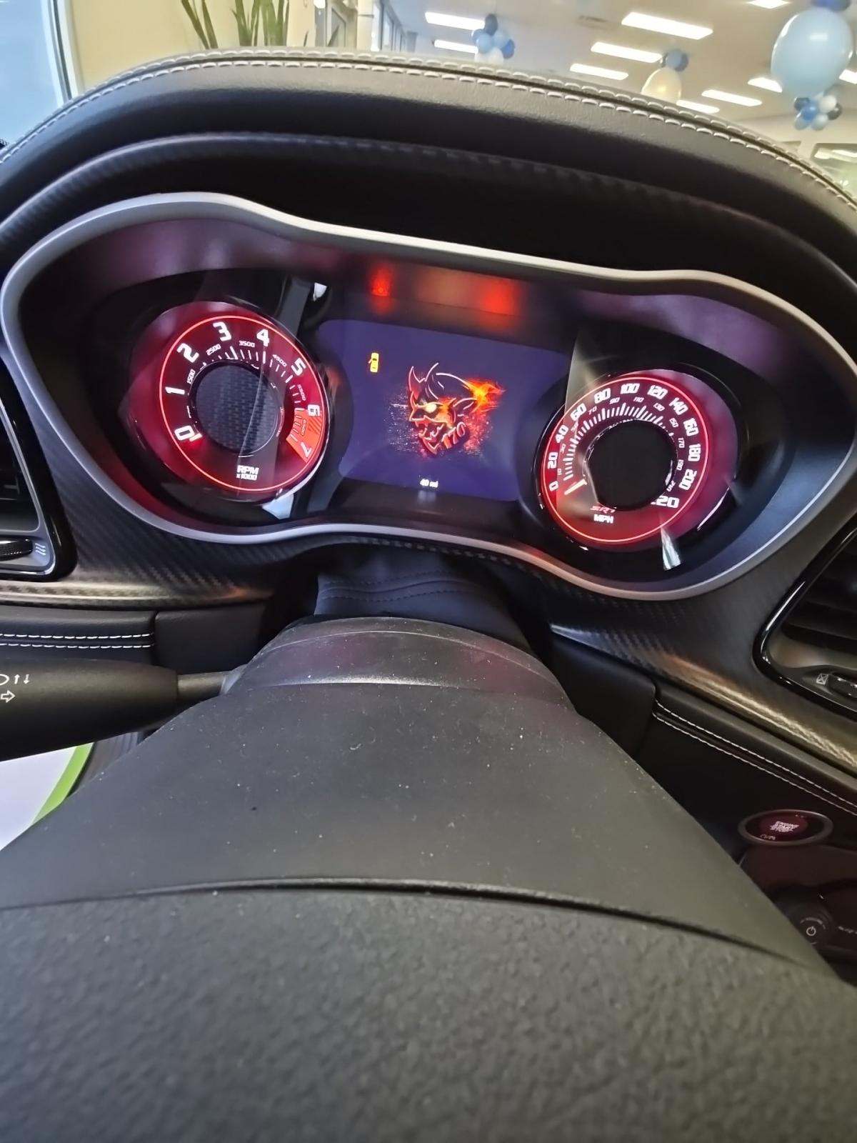 DODGE CHALLENGER - 9