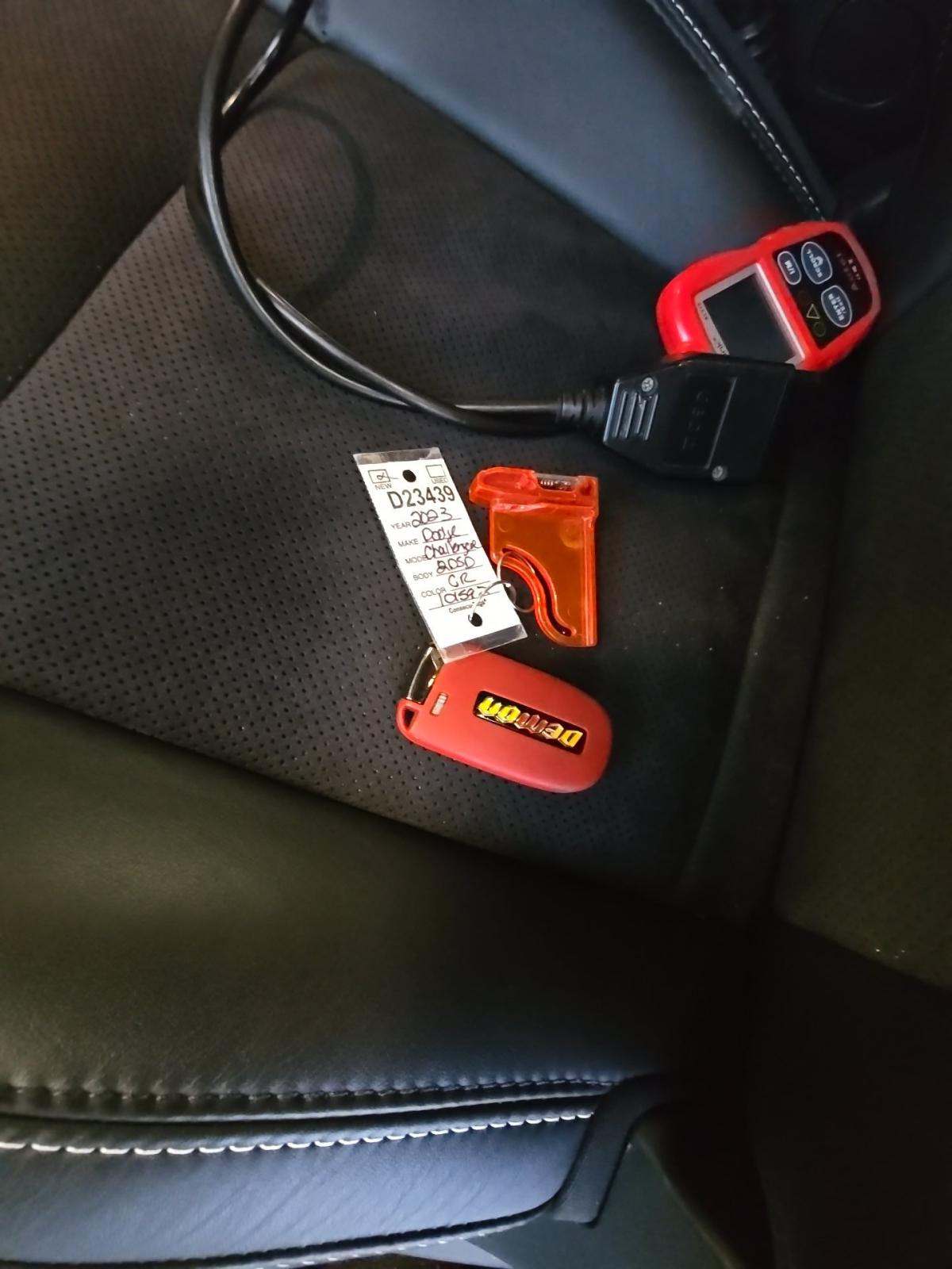 DODGE CHALLENGER - 8