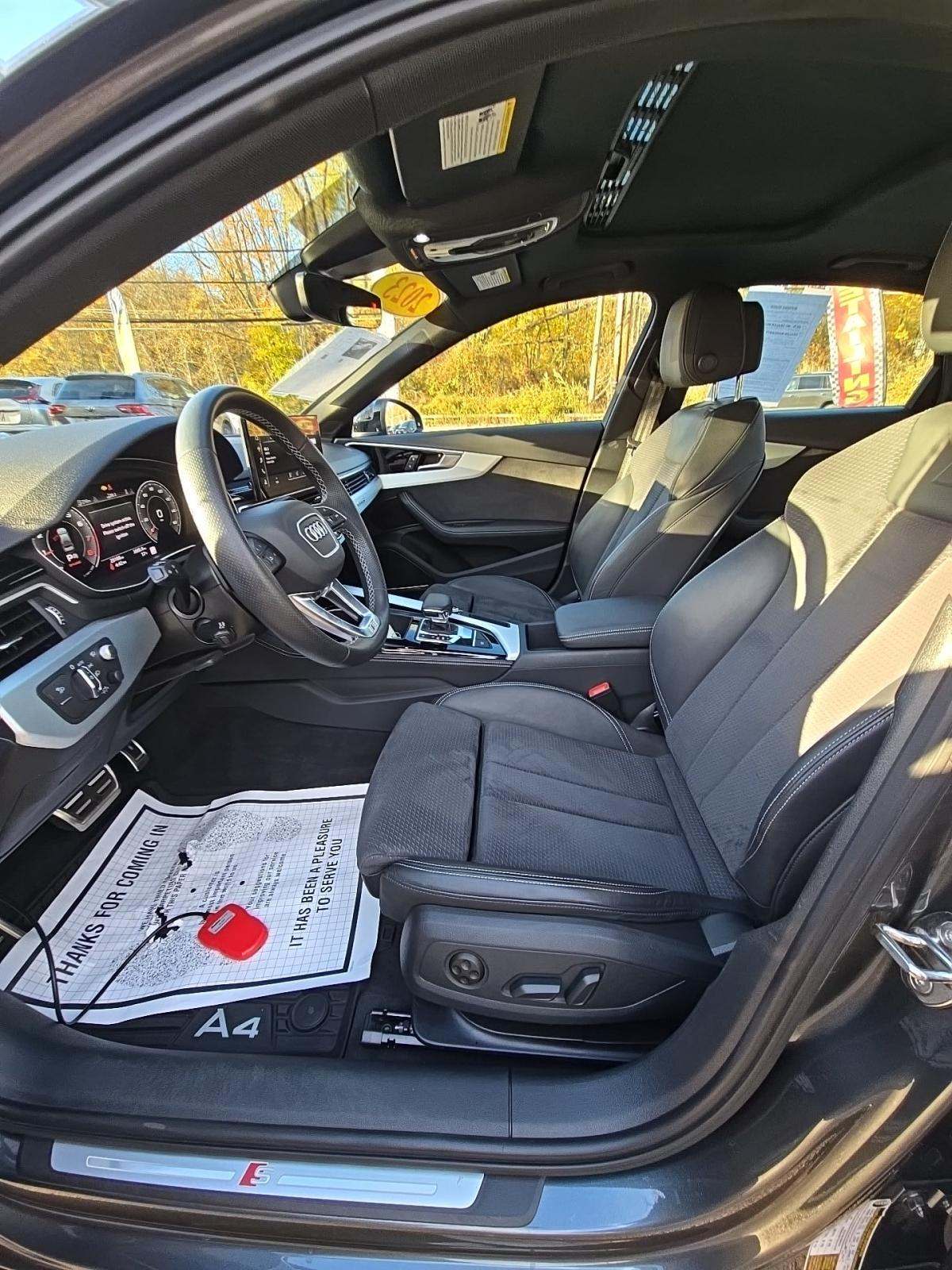 2023 Audi A4 S line Prestige AWD