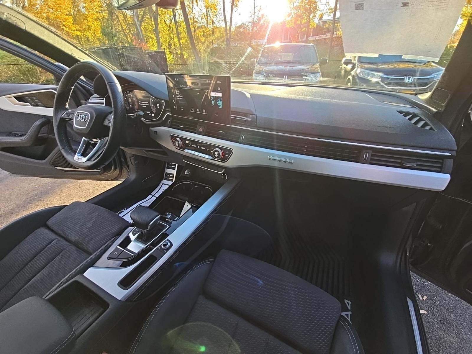 2023 Audi A4 S line Prestige AWD