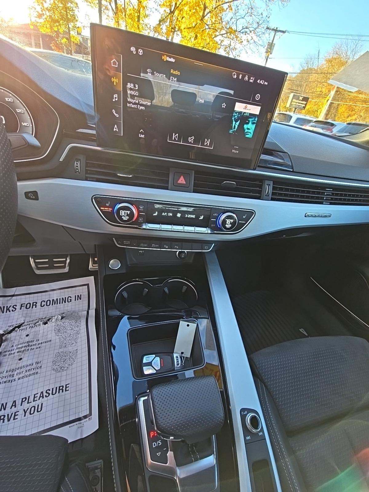 2023 Audi A4 S line Prestige AWD