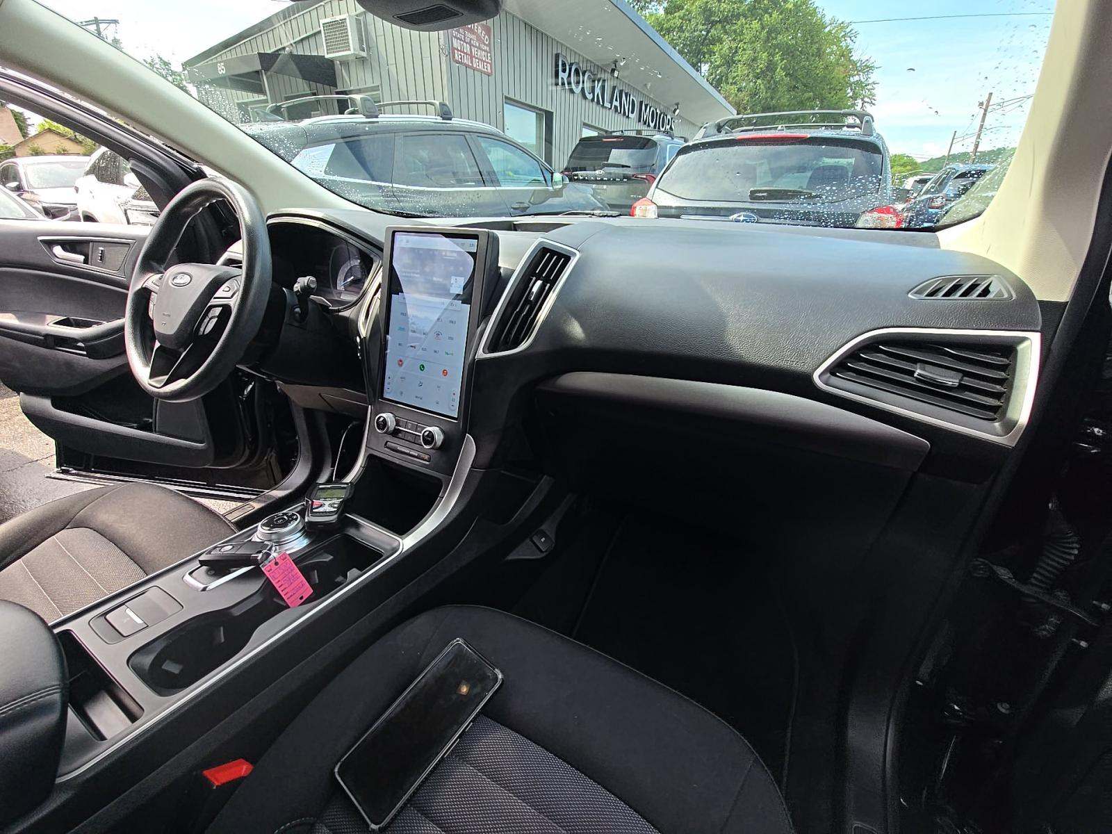 2022 Ford Edge SE AWD