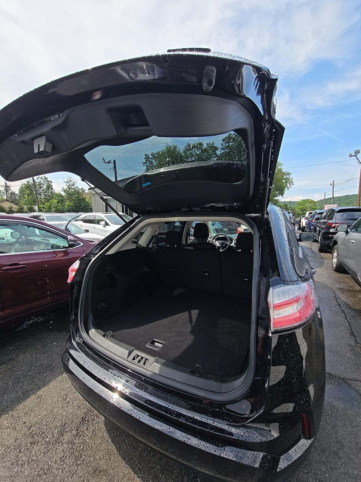 2022 Ford Edge SE AWD