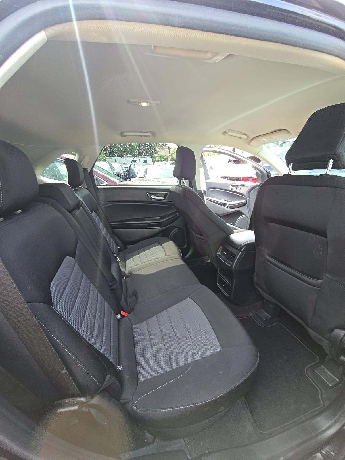 2022 Ford Edge SE AWD