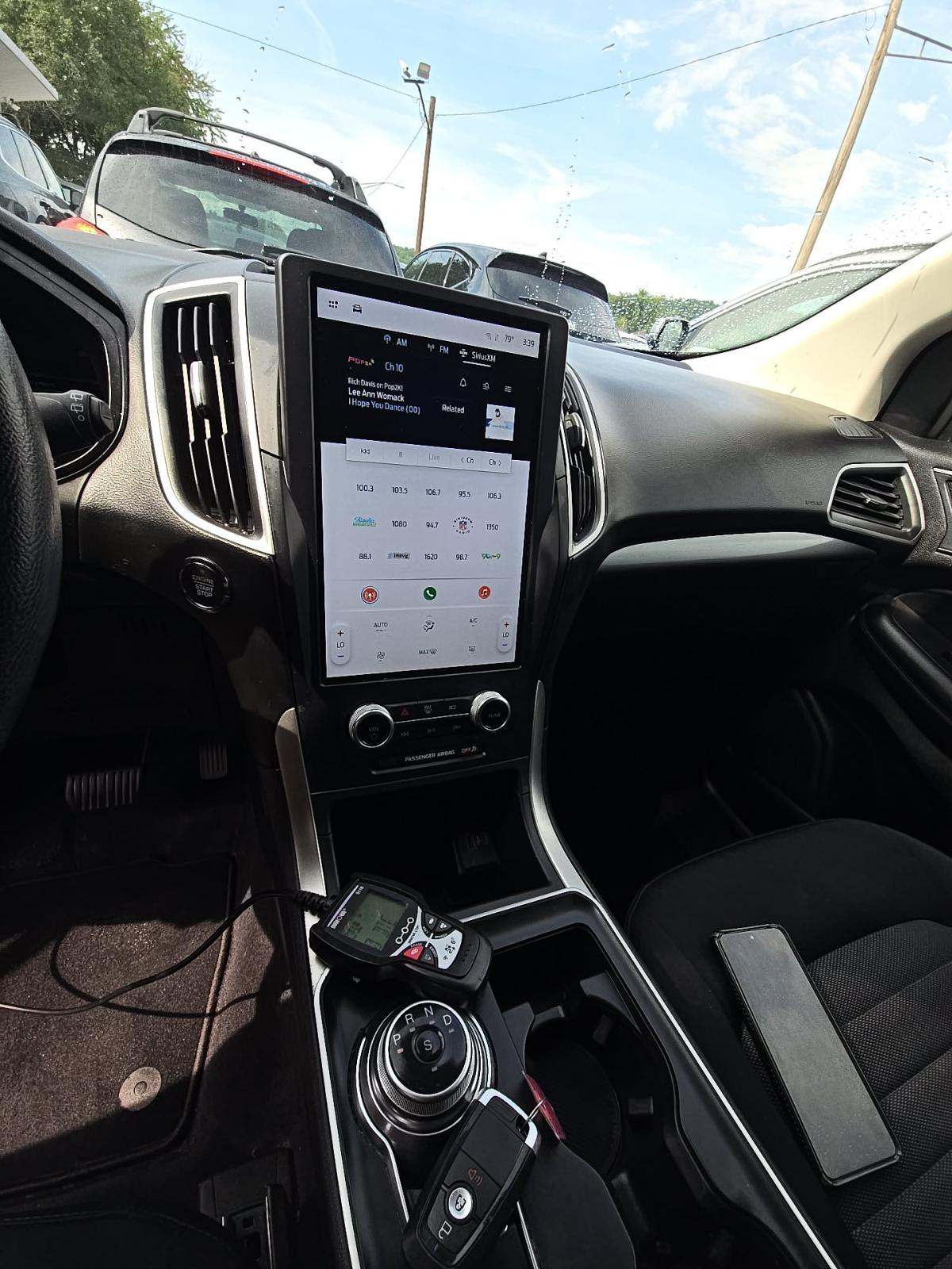 2022 Ford Edge SE AWD