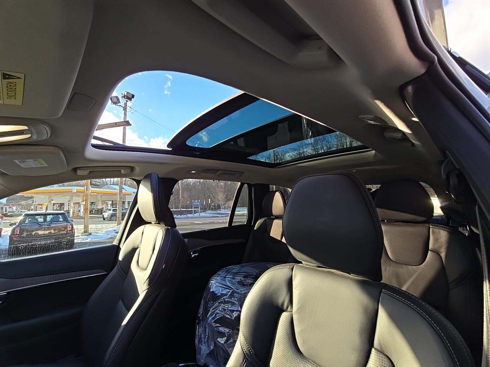 2025 Volvo XC90 Plug-In Hybrid T8 Ultra AWD