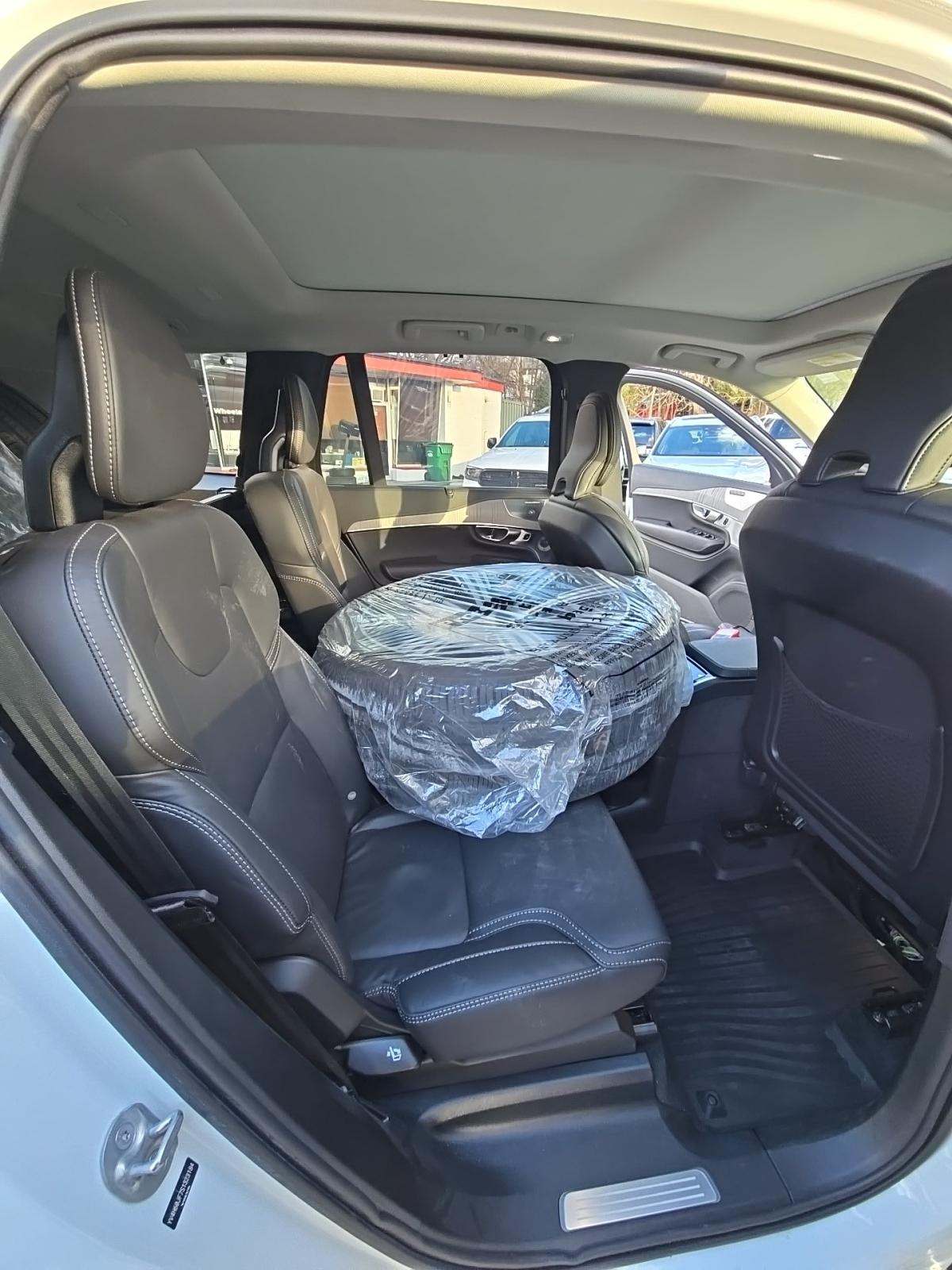 2025 Volvo XC90 Plug-In Hybrid T8 Ultra AWD