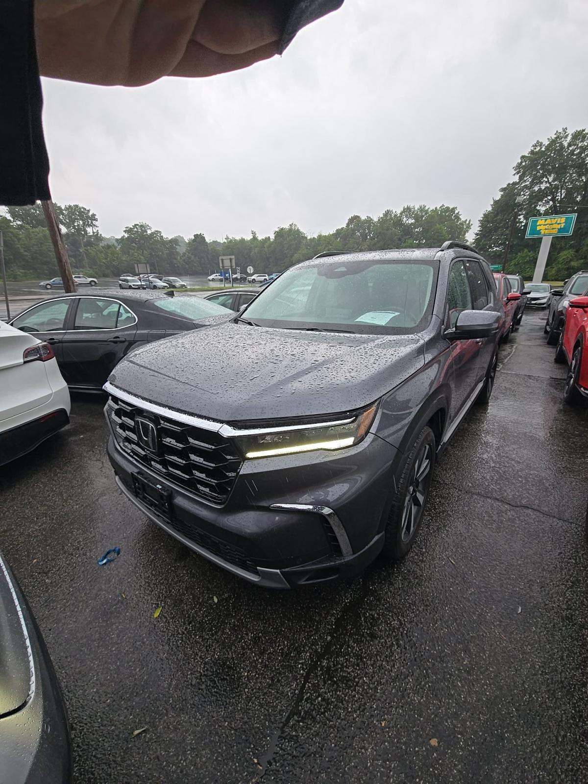 2023 Honda Pilot Touring AWD